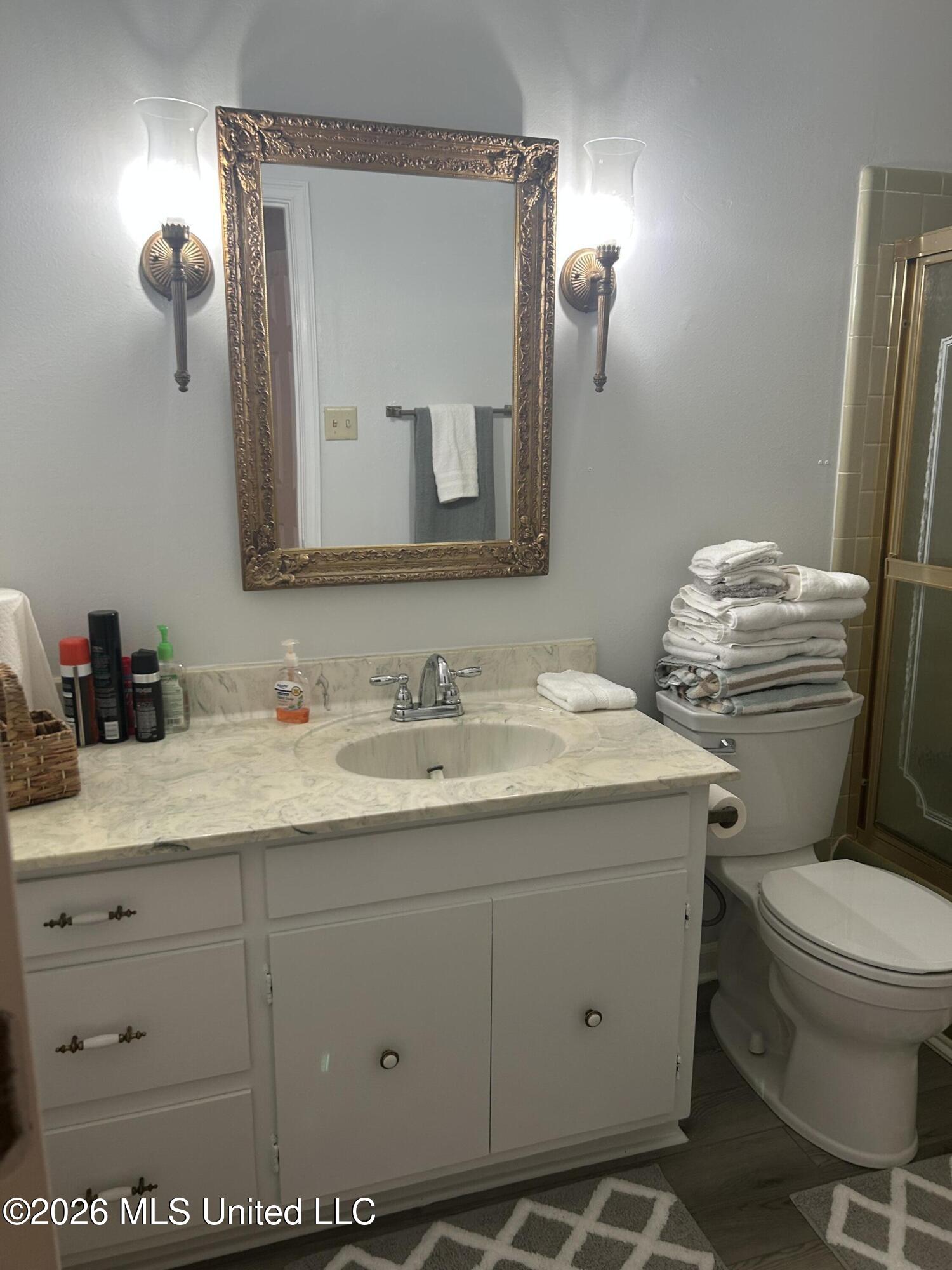 2421 Washington Avenue Property Photo 33