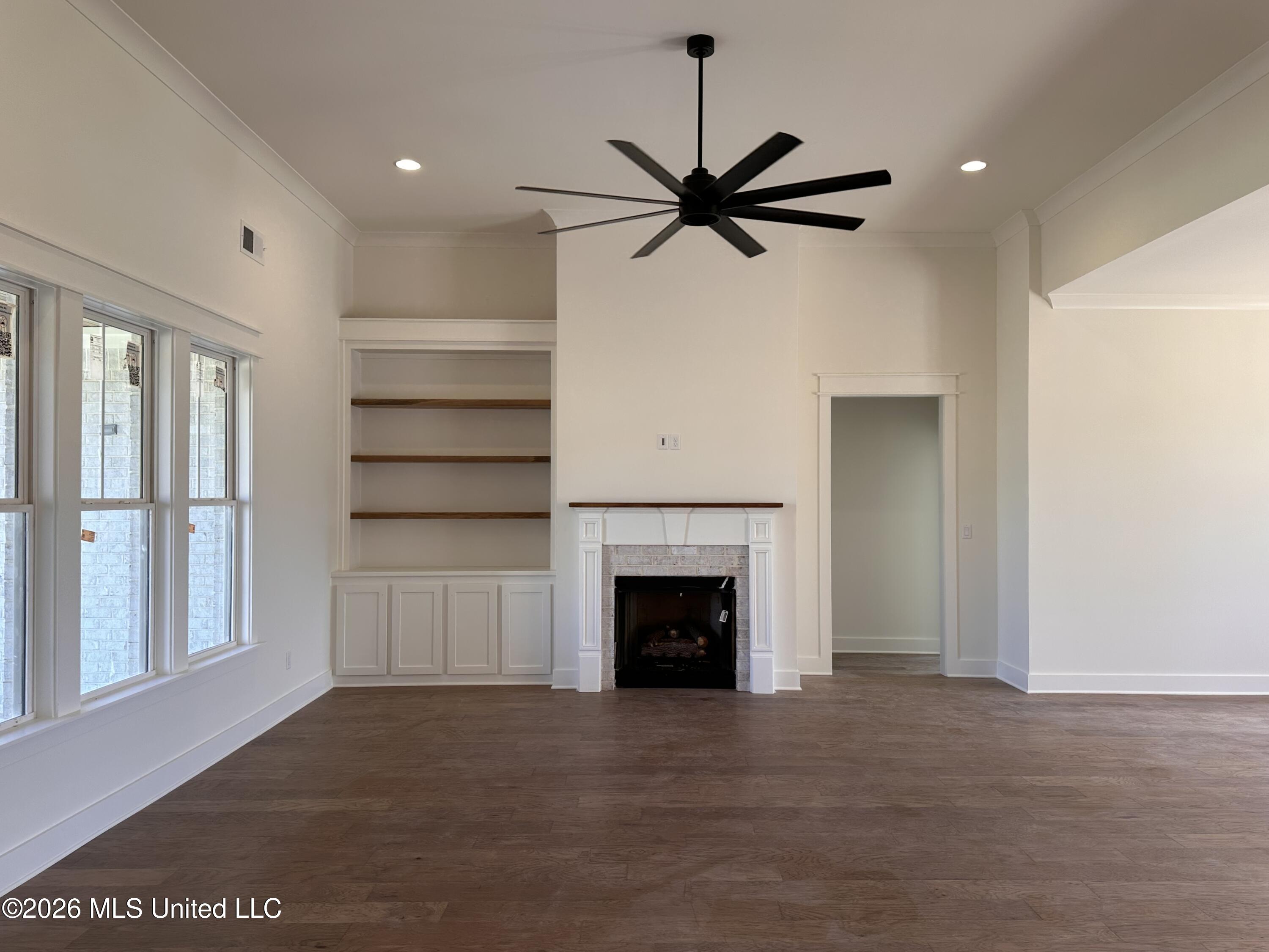 4280 Edison Drive Property Photo 17