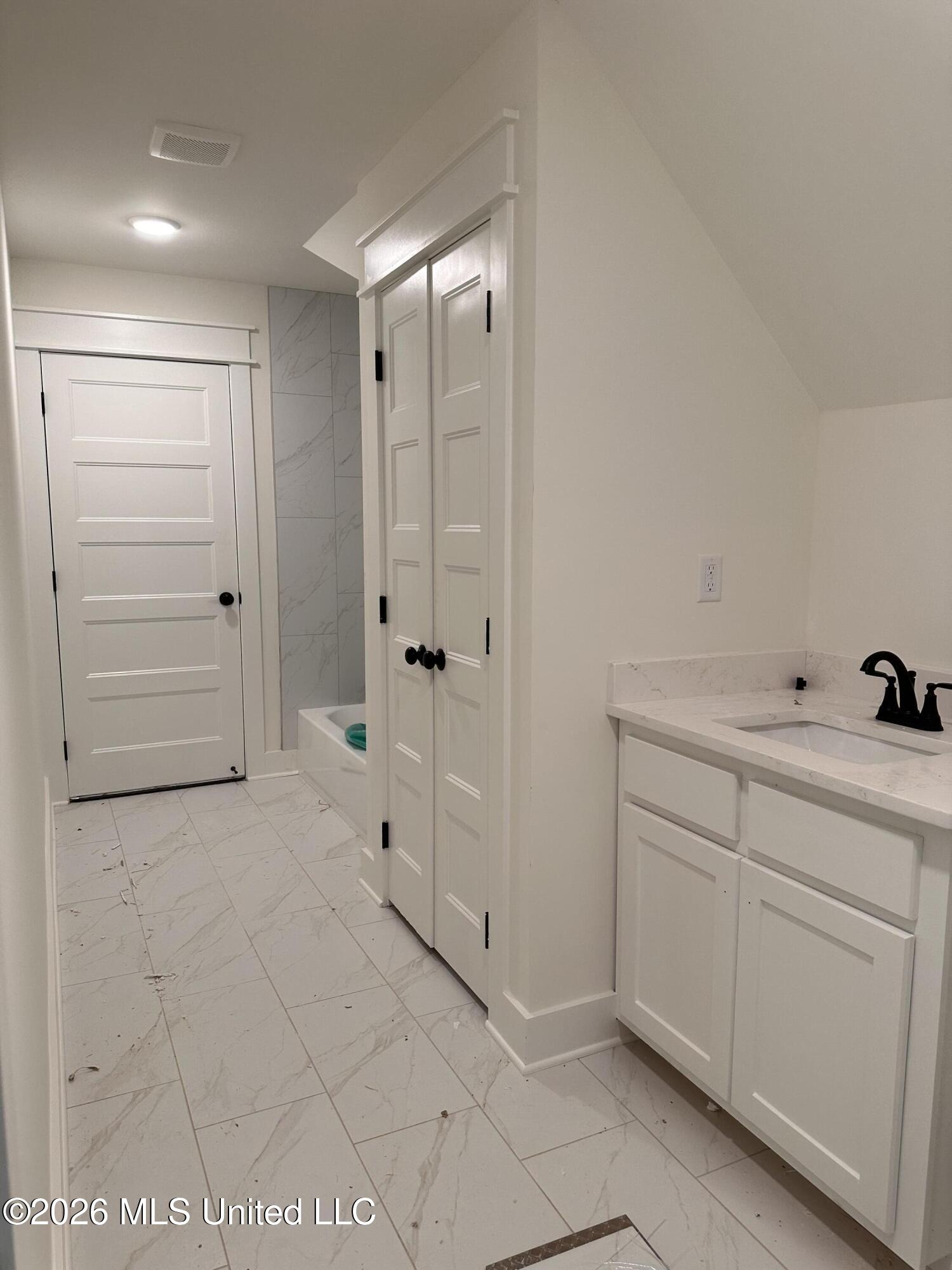 4280 Edison Drive Property Photo 36