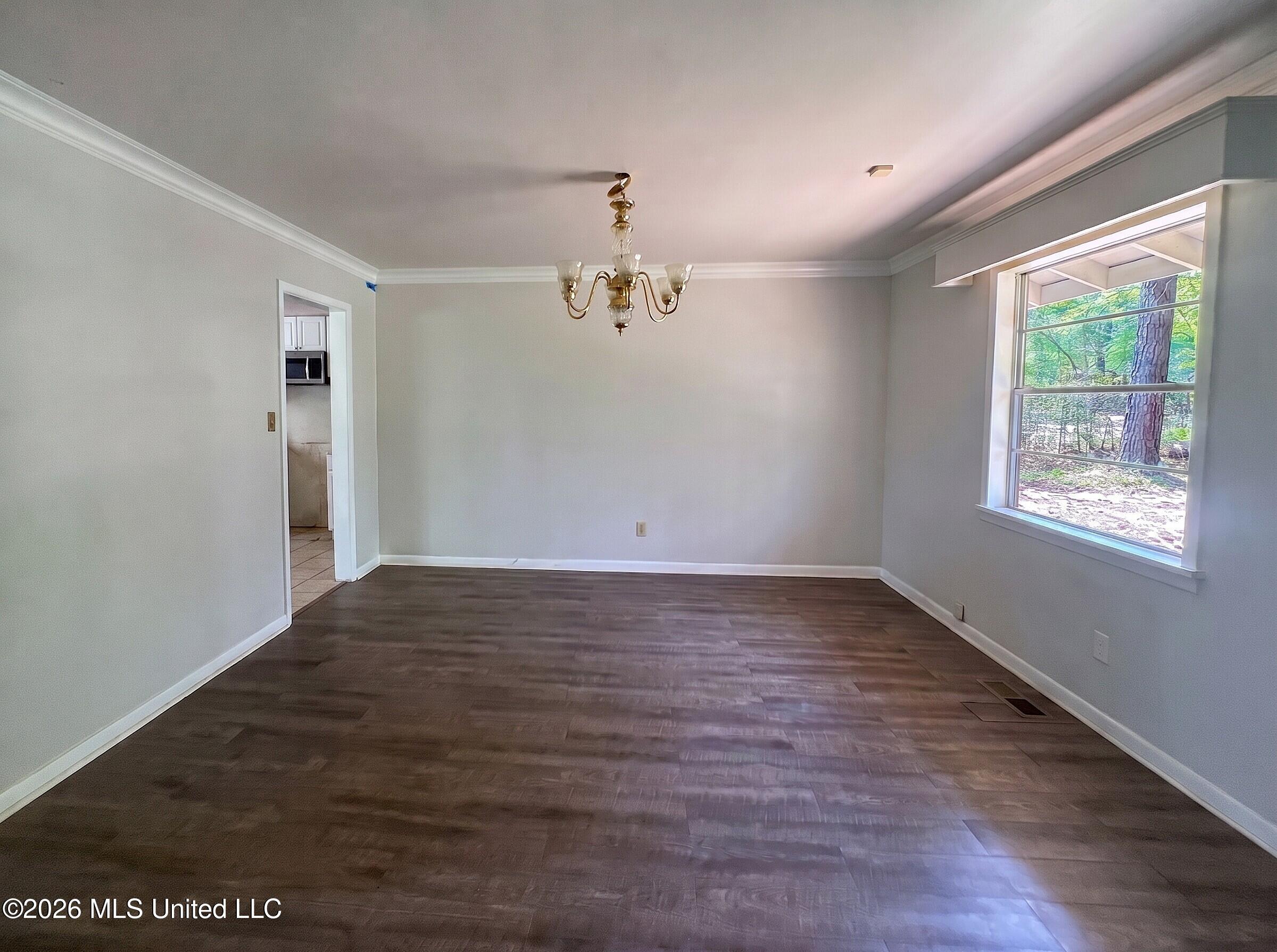 5726 Fernwood Drive Property Photo 7