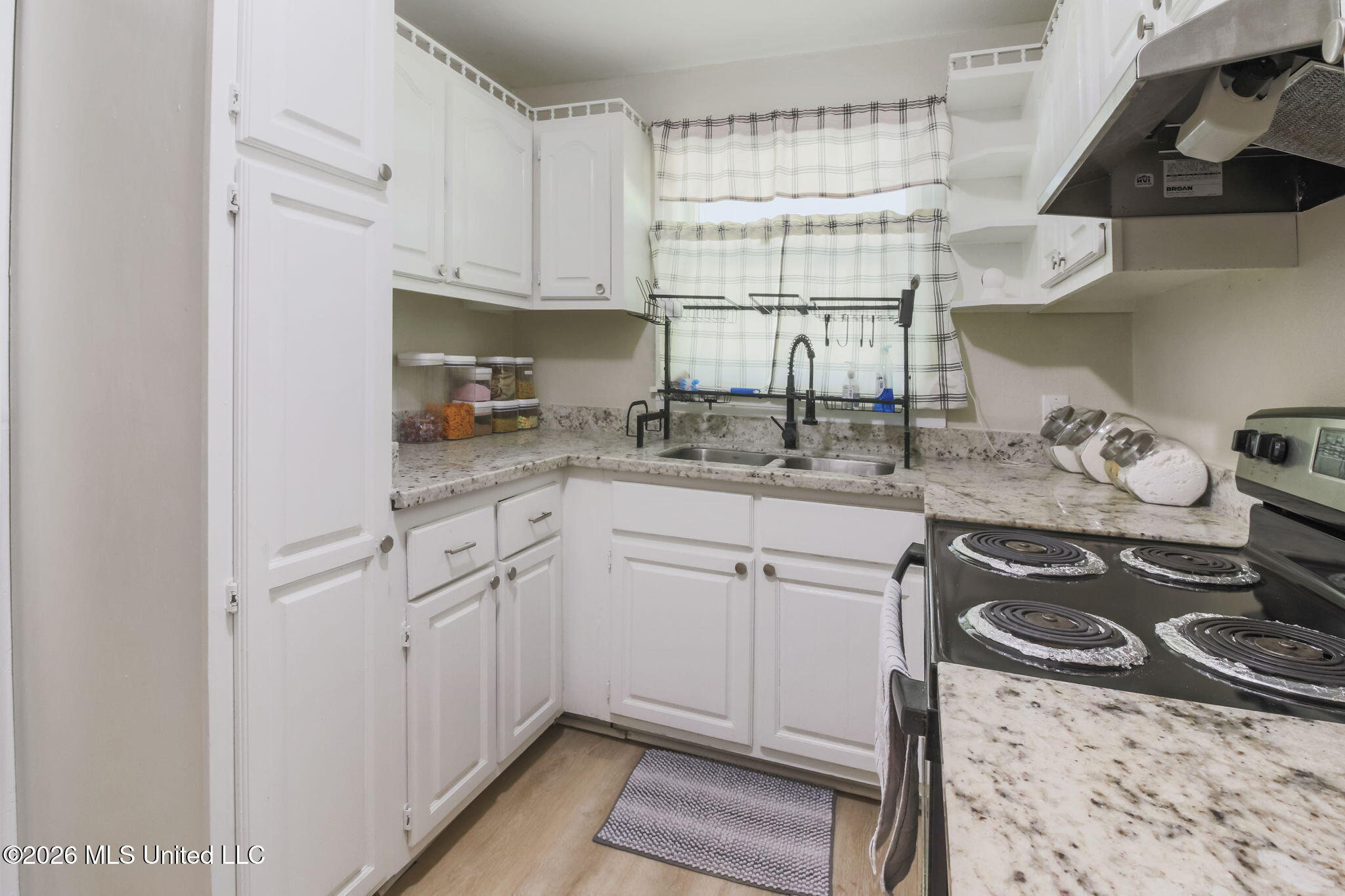 3506 Hancock Avenue Property Photo 8