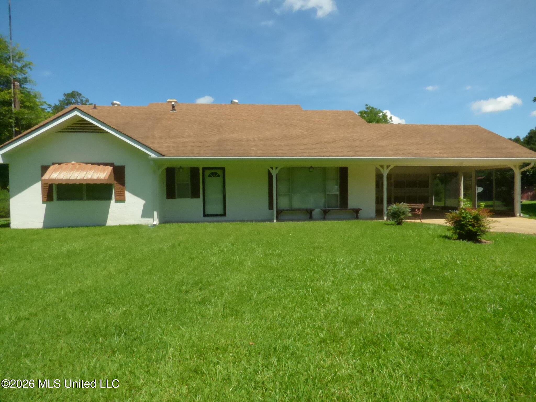2083 Martin Road Property Photo 1