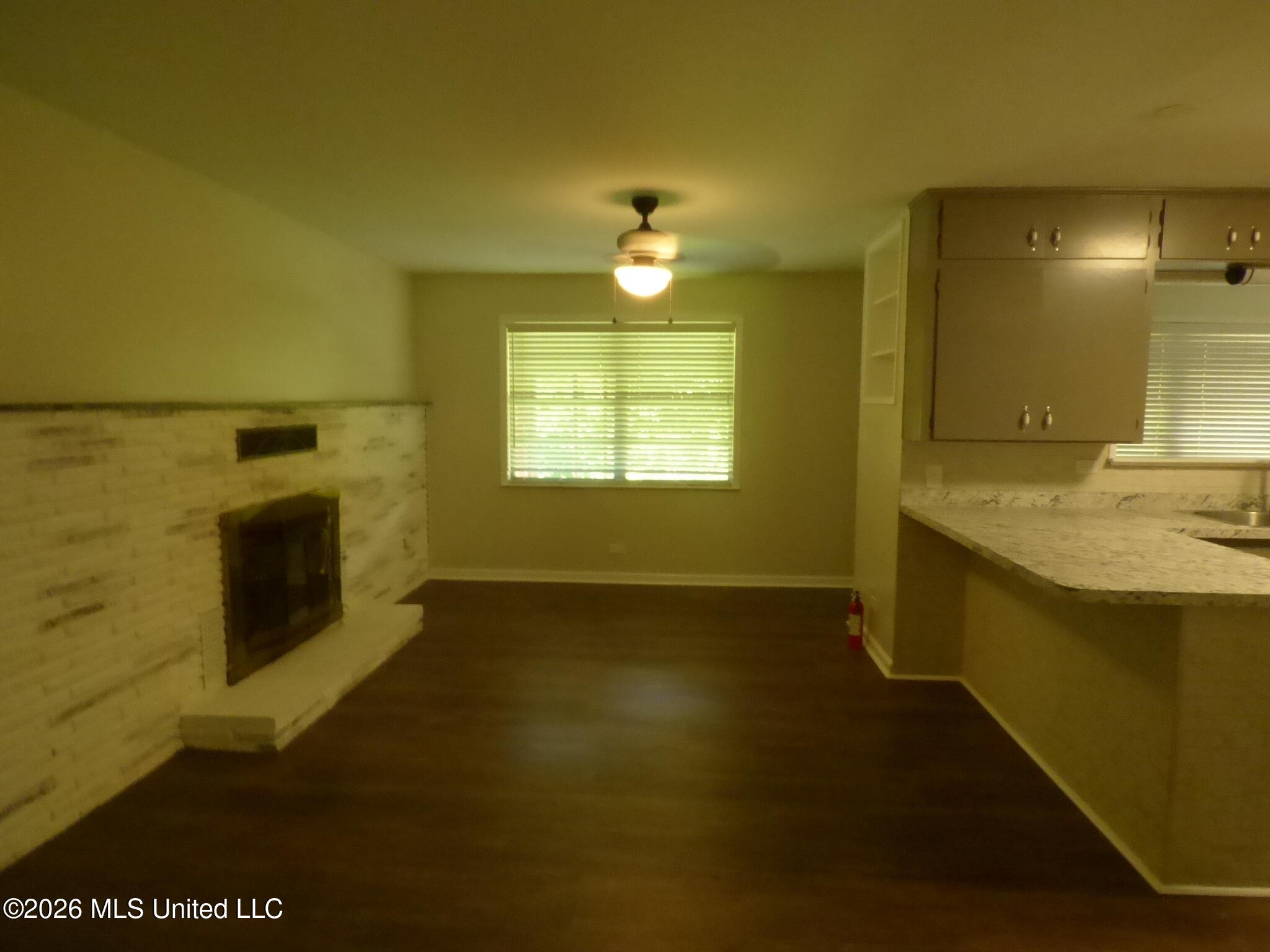 2083 Martin Road Property Photo 4
