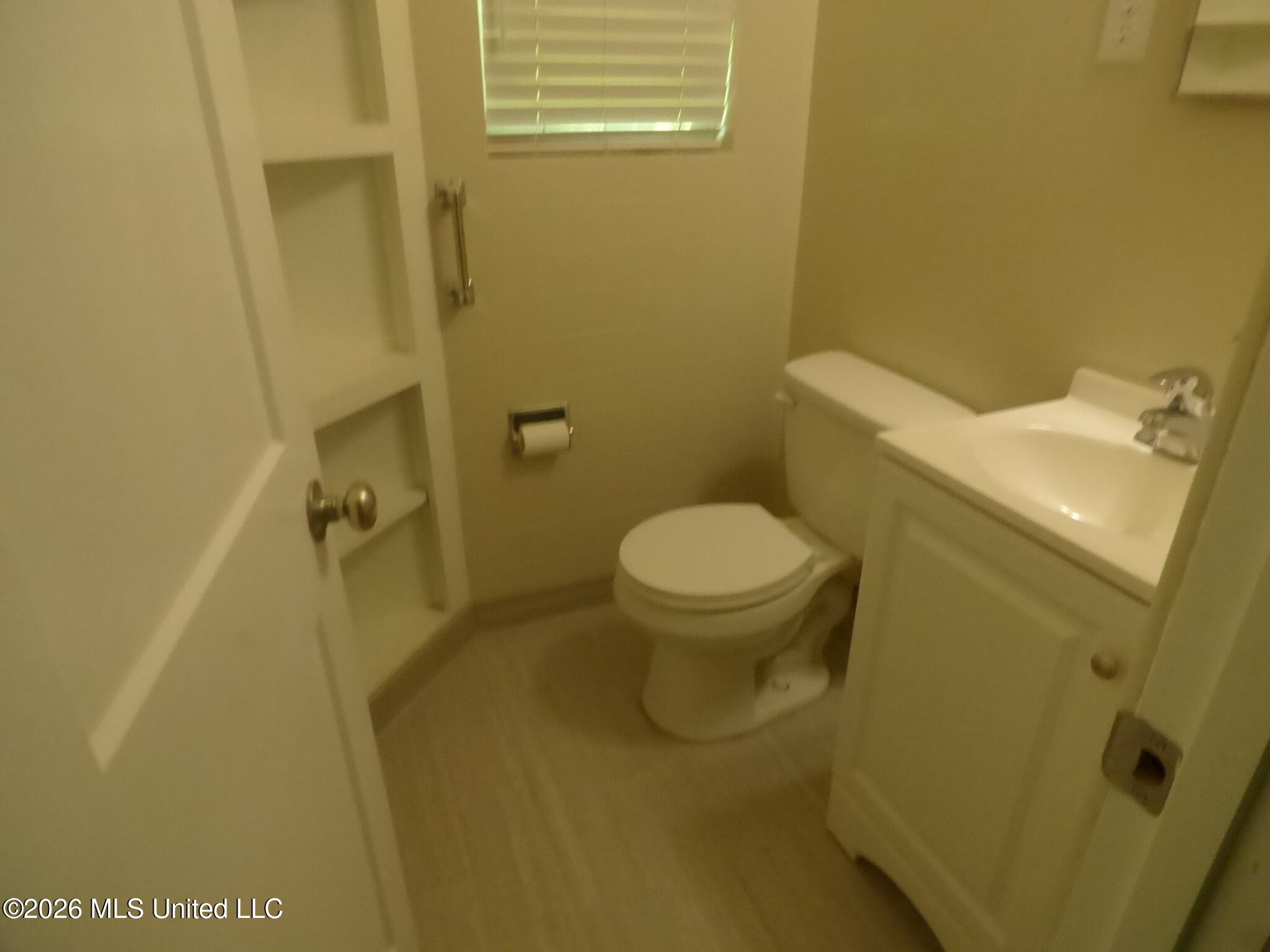 2083 Martin Road Property Photo 10