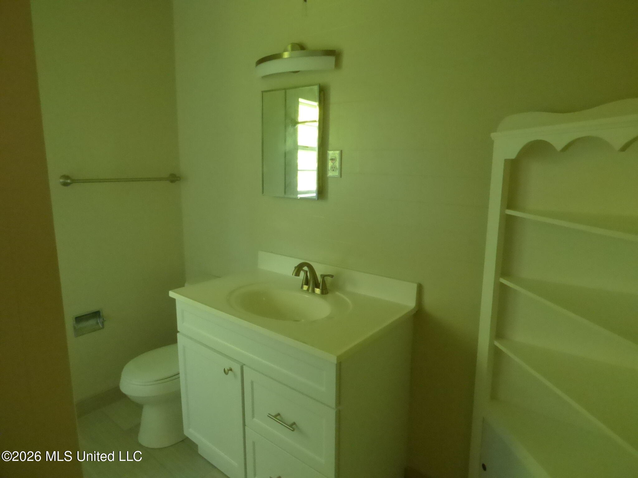 2083 Martin Road Property Photo 16