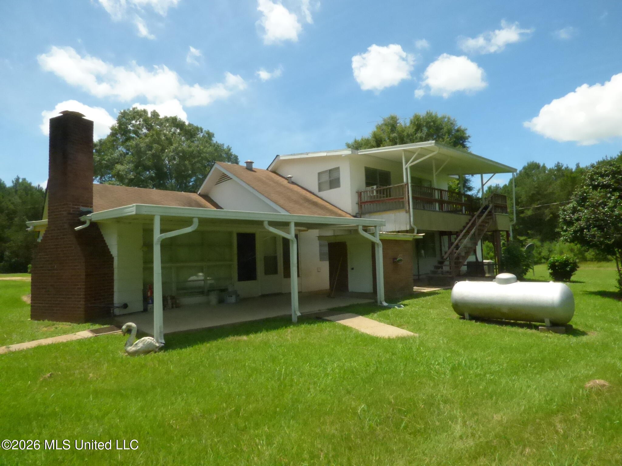 2083 Martin Road Property Photo 18