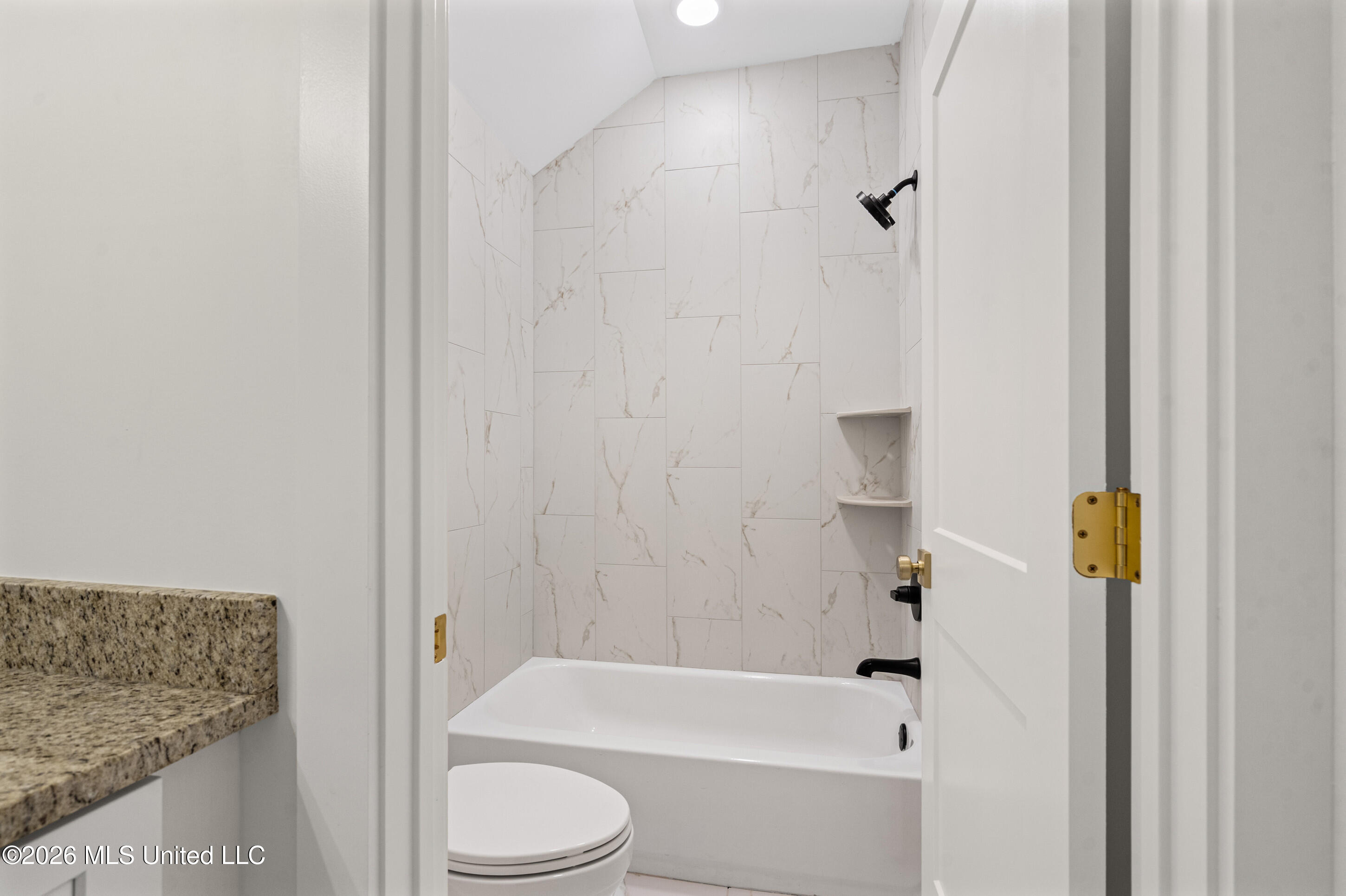 2133 Timber Lane Property Photo 22