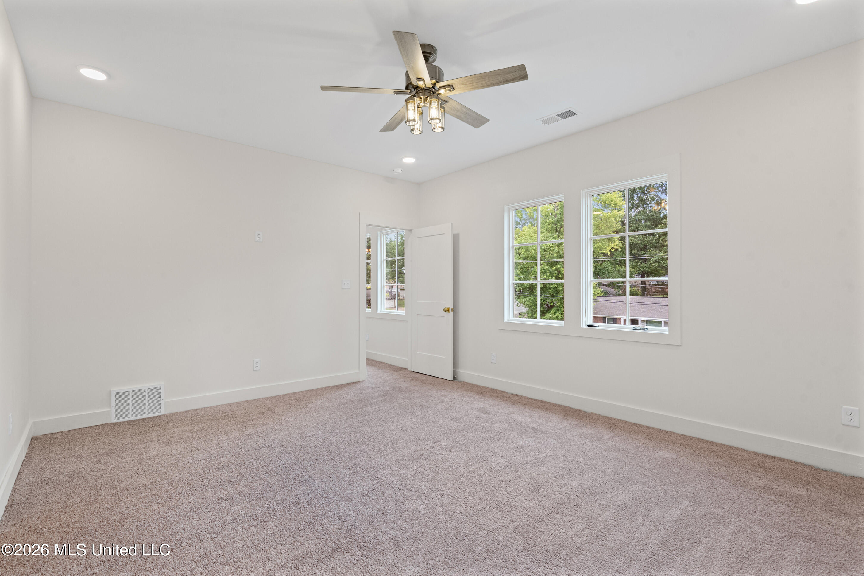 2133 Timber Lane Property Photo 25