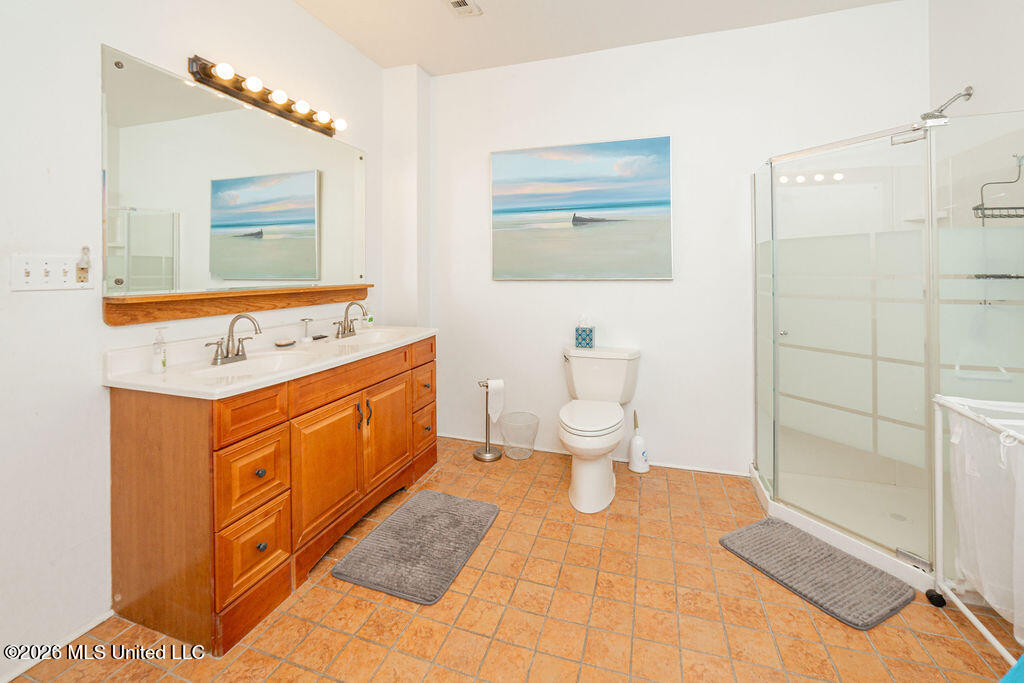 811 View Street Property Photo 12