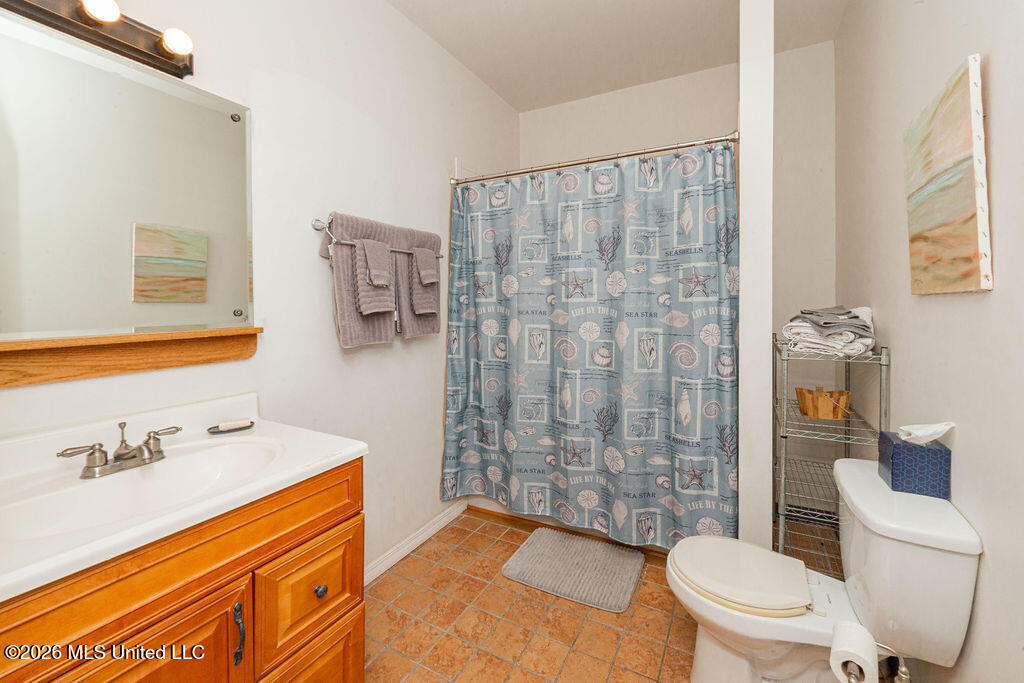 811 View Street Property Photo 20