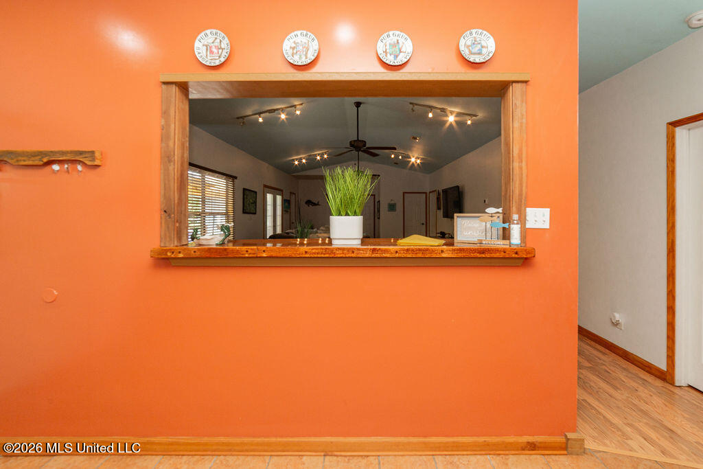 811 View Street Property Photo 43