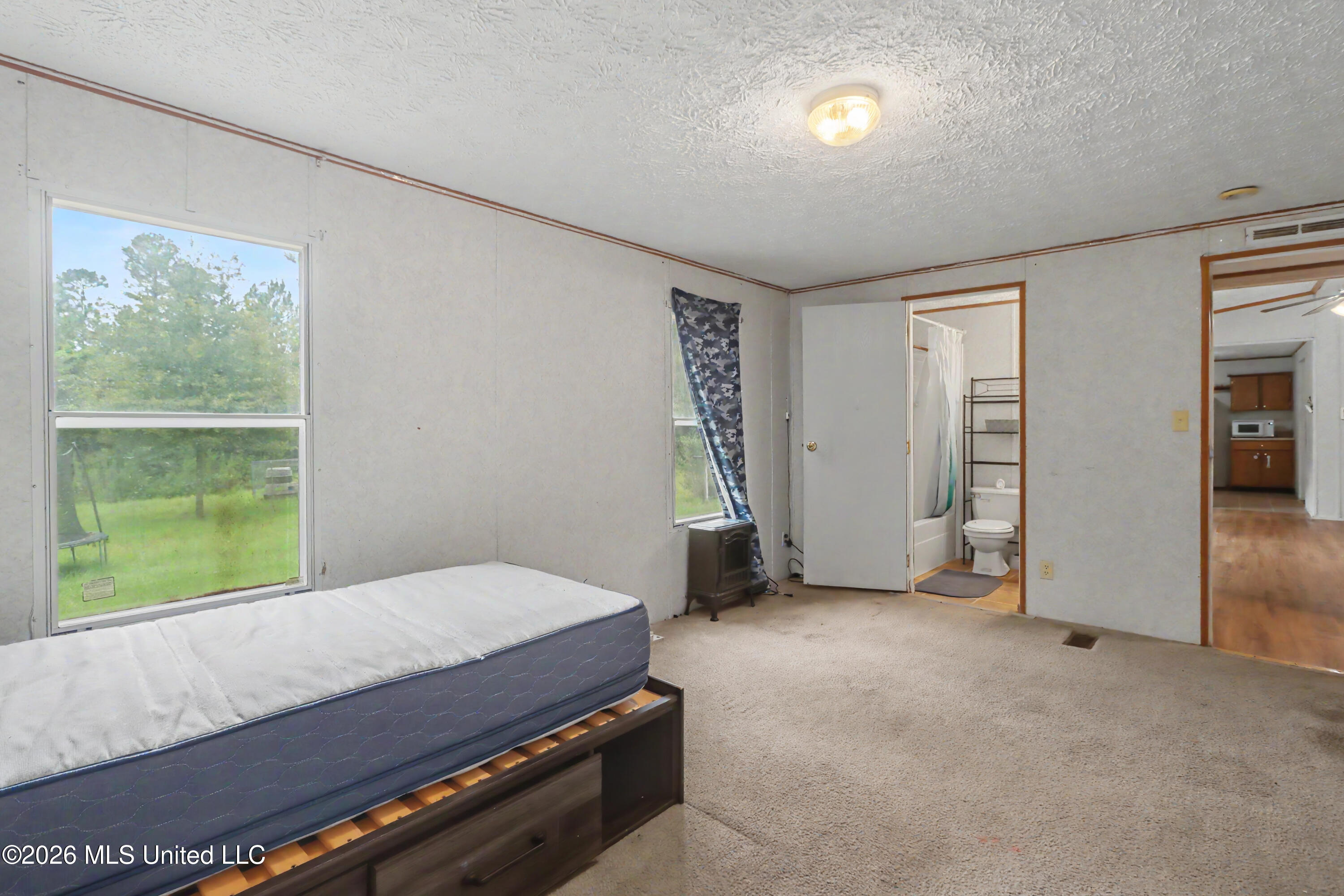 760 W Mchenry Road Property Photo 11
