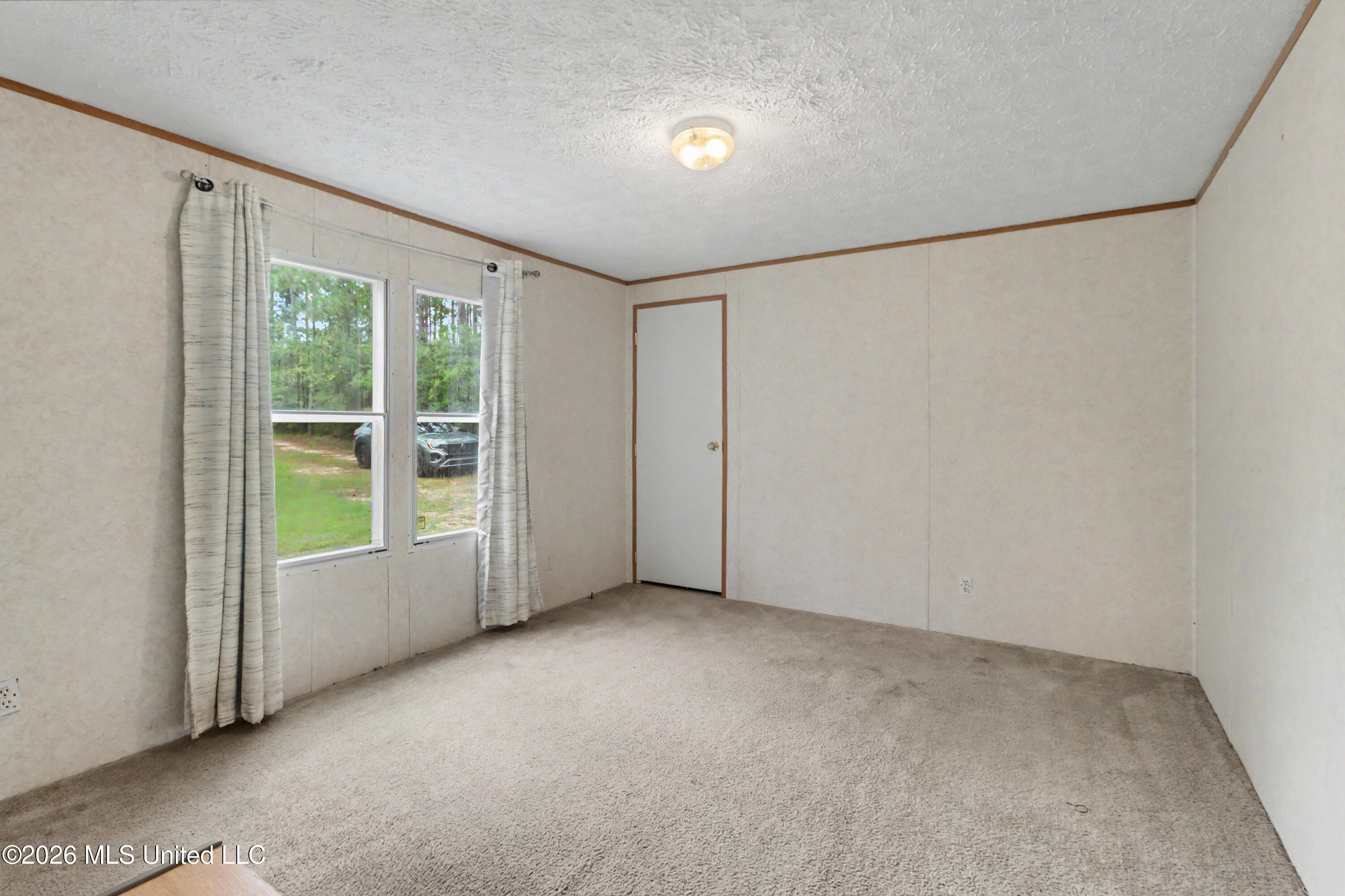 760 W Mchenry Road Property Photo 14