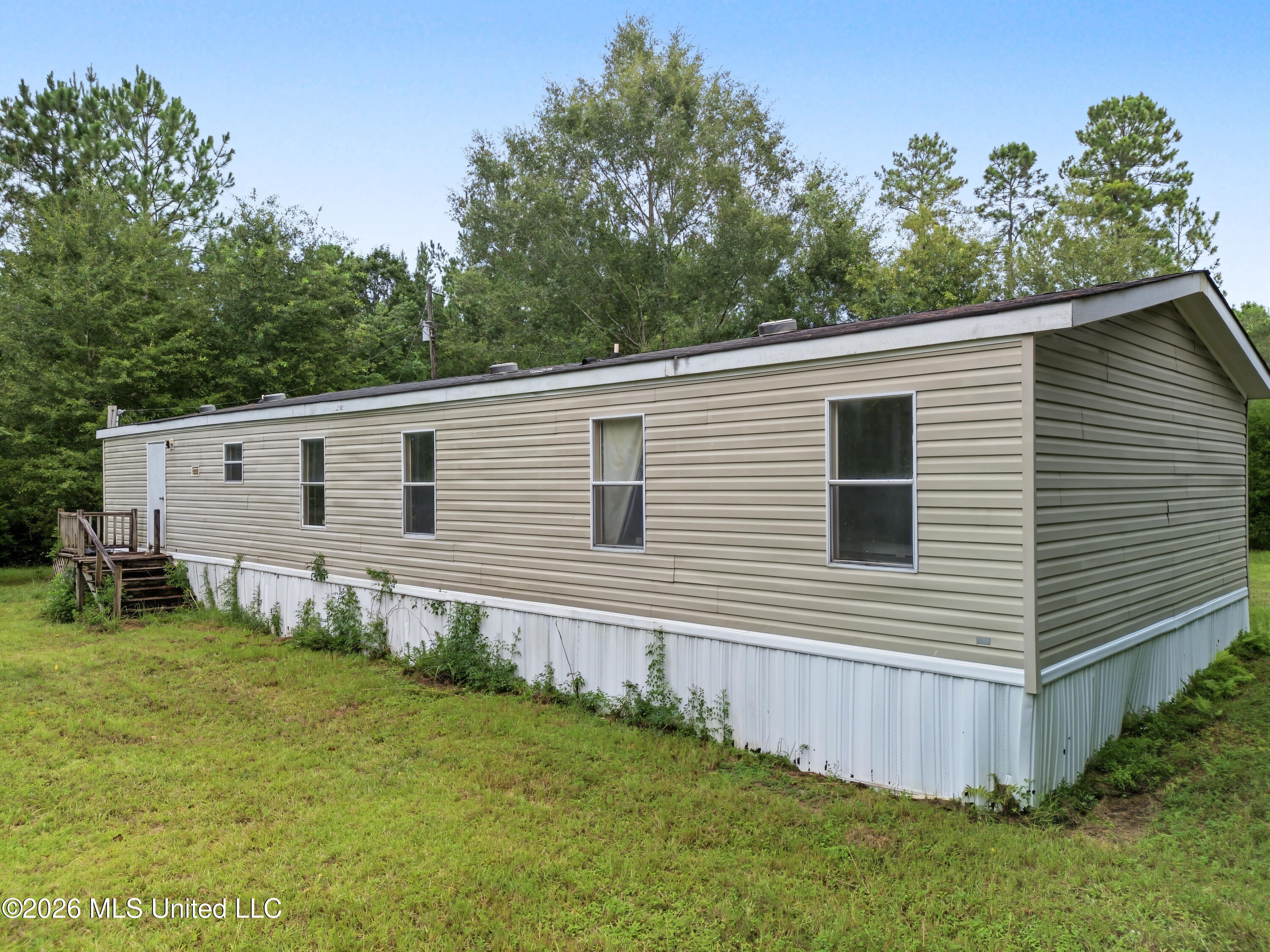 760 W Mchenry Road Property Photo 21