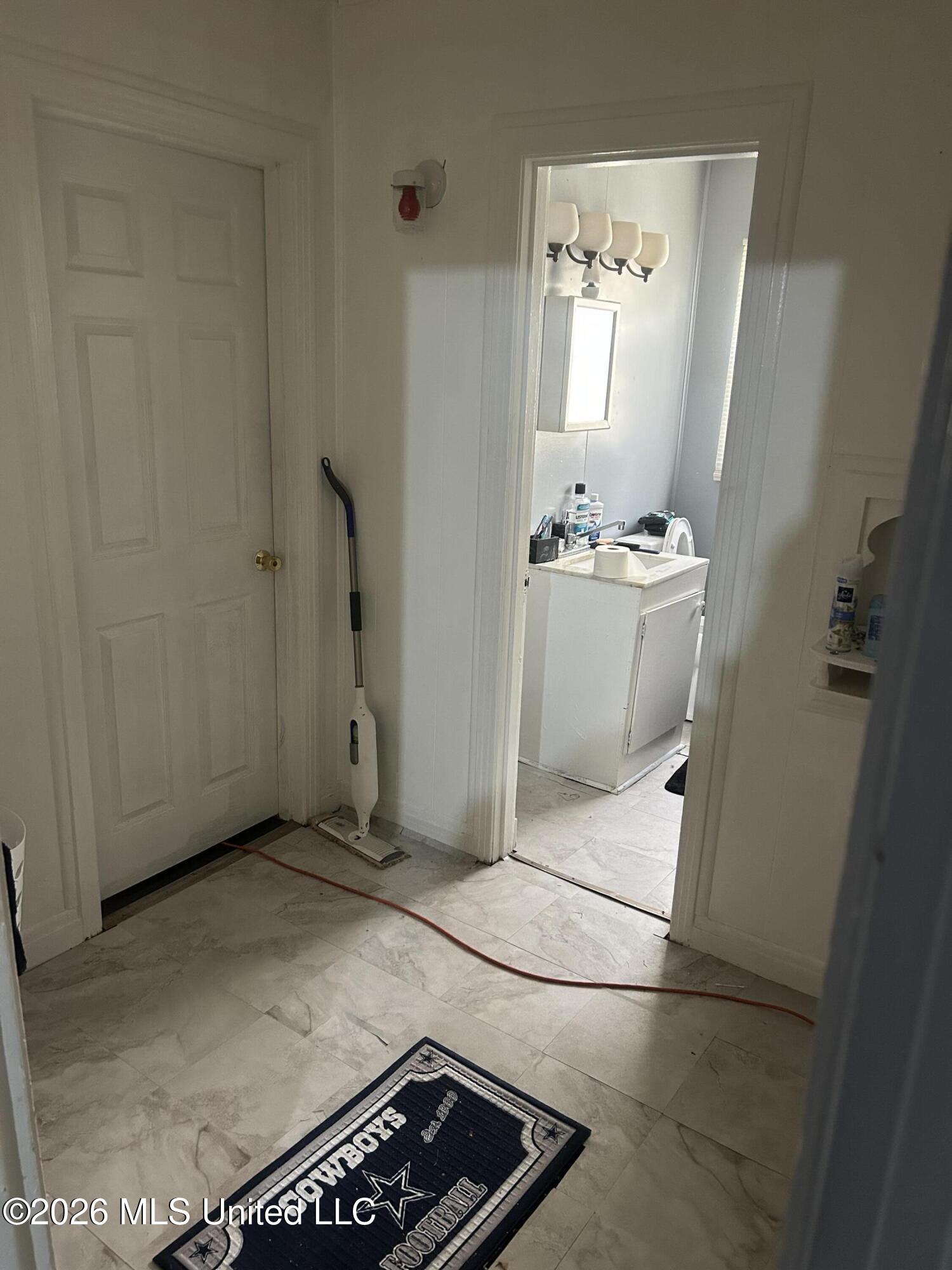 728 Dorgan Street Property Photo 6