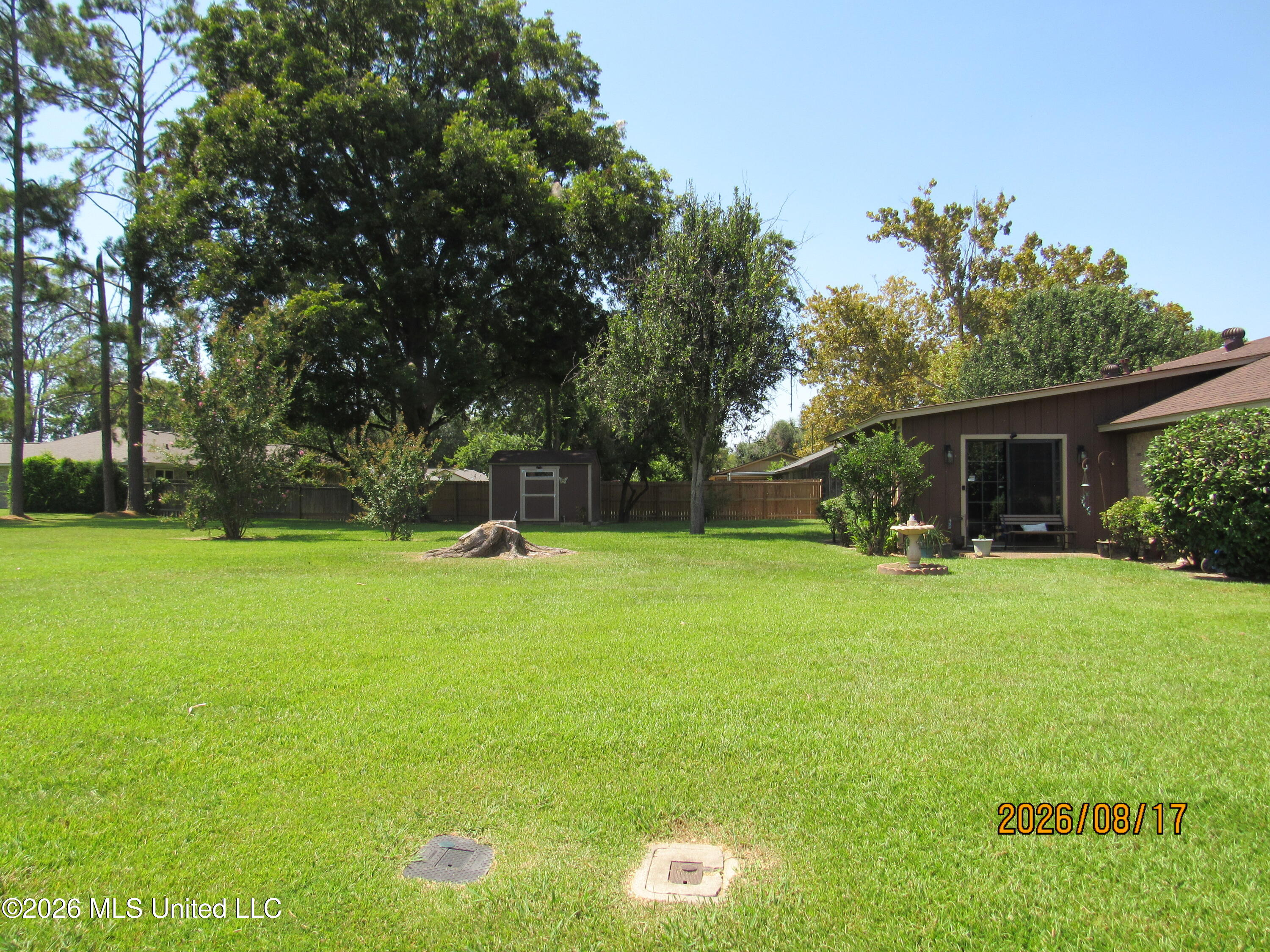 2345 E Clubview Circle Property Photo 4
