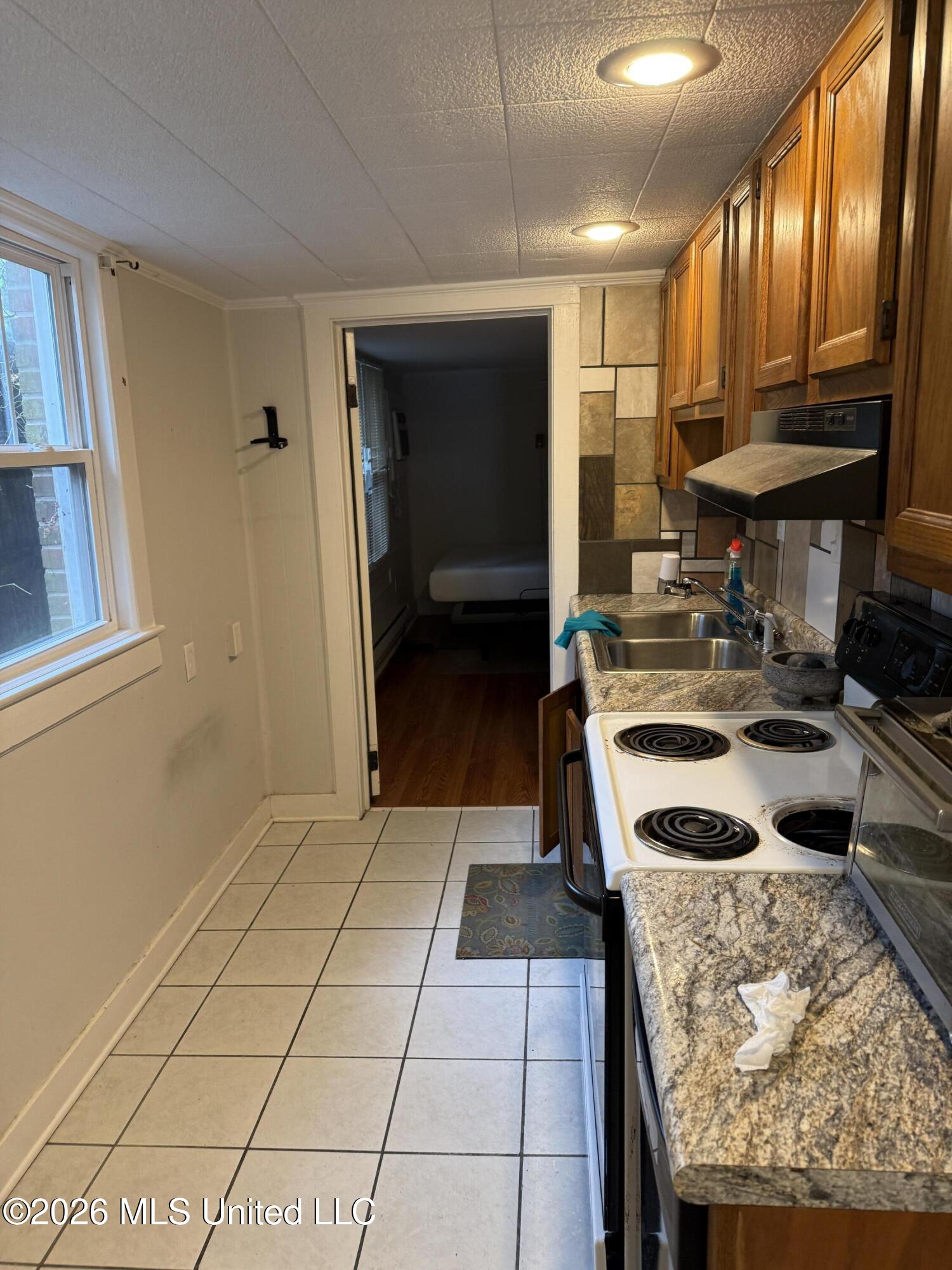 3518 Southward Drive Property Photo 4