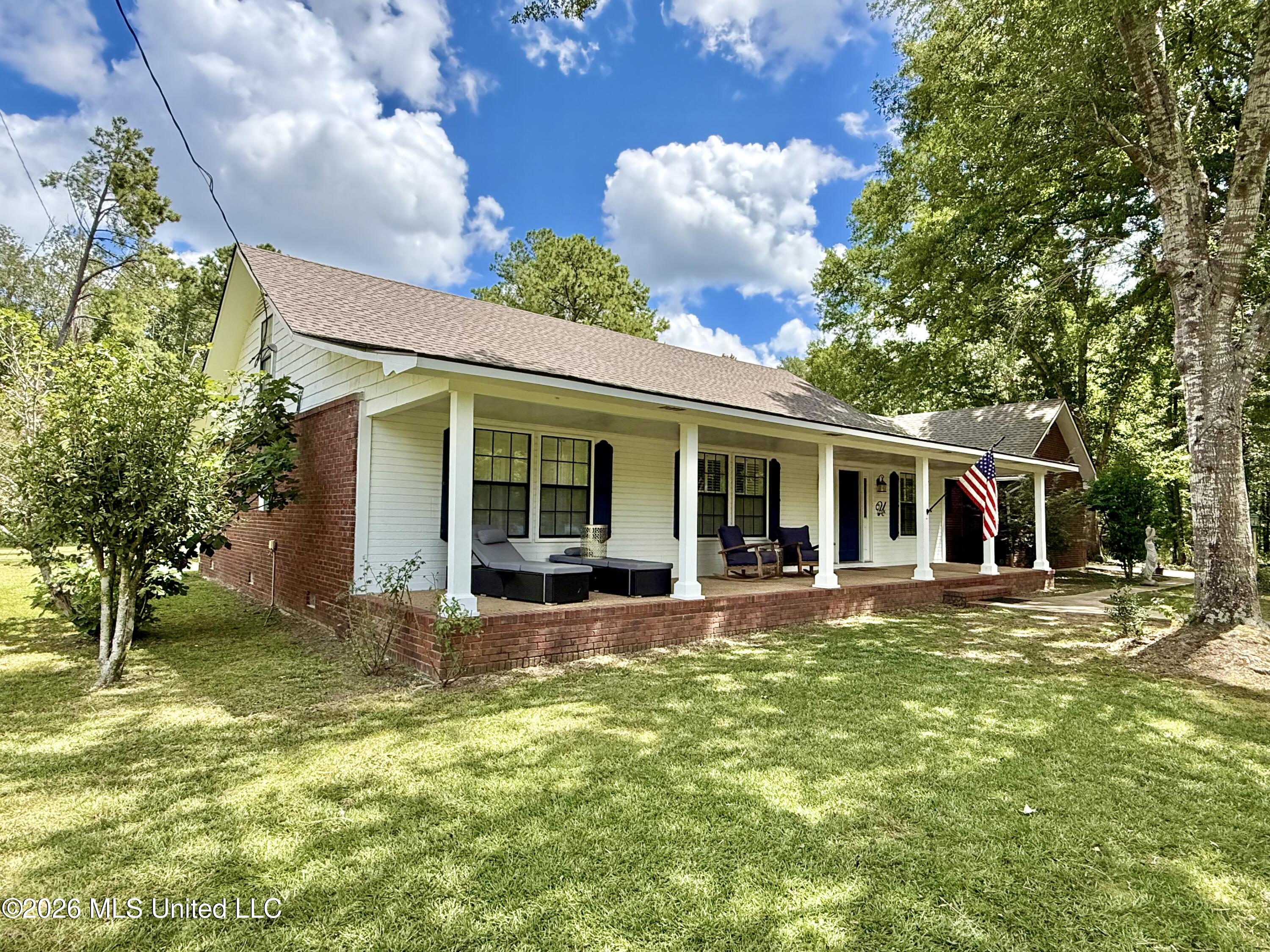 2078 Upton Road Property Photo 4