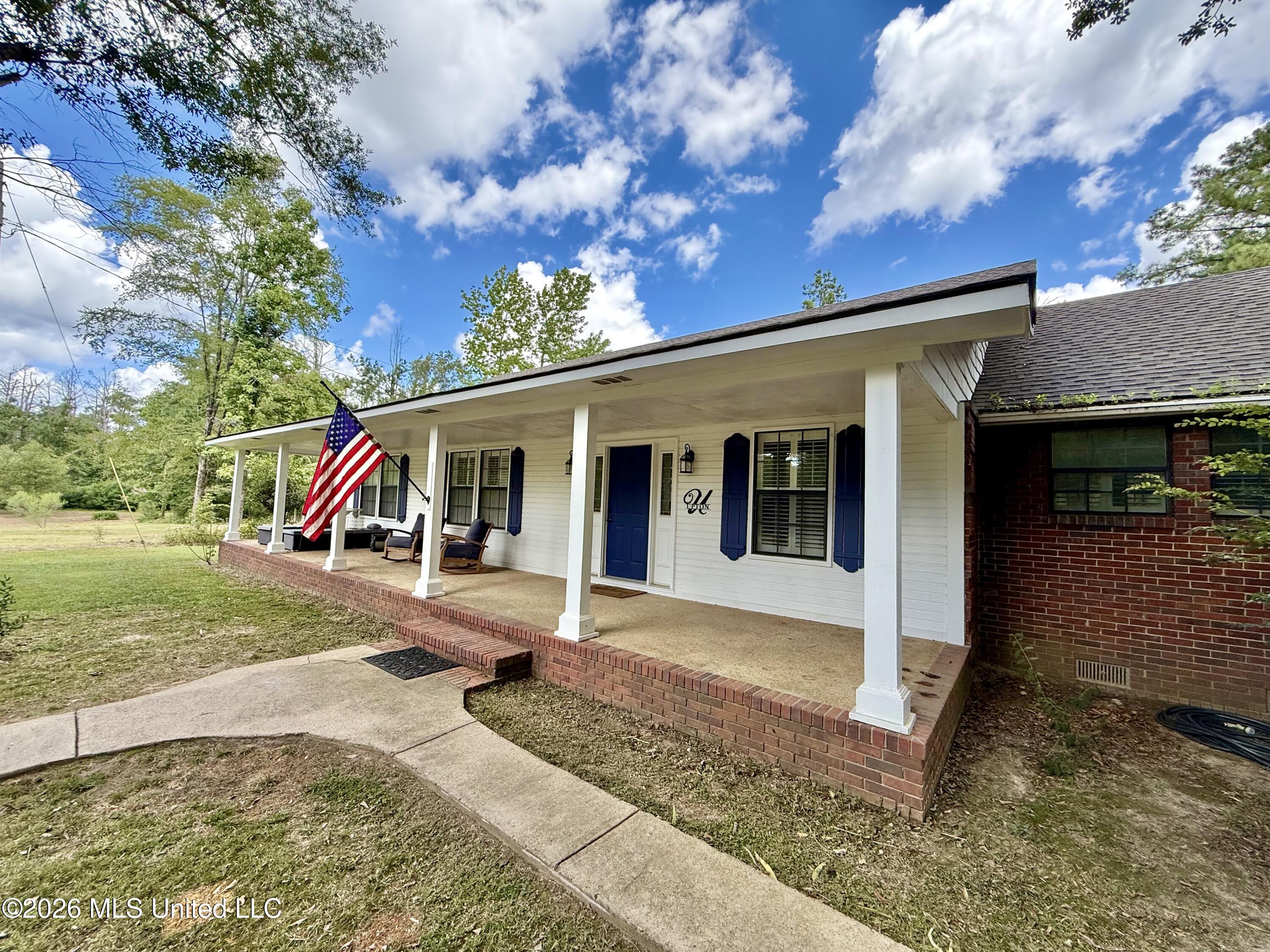 2078 Upton Road Property Photo 6