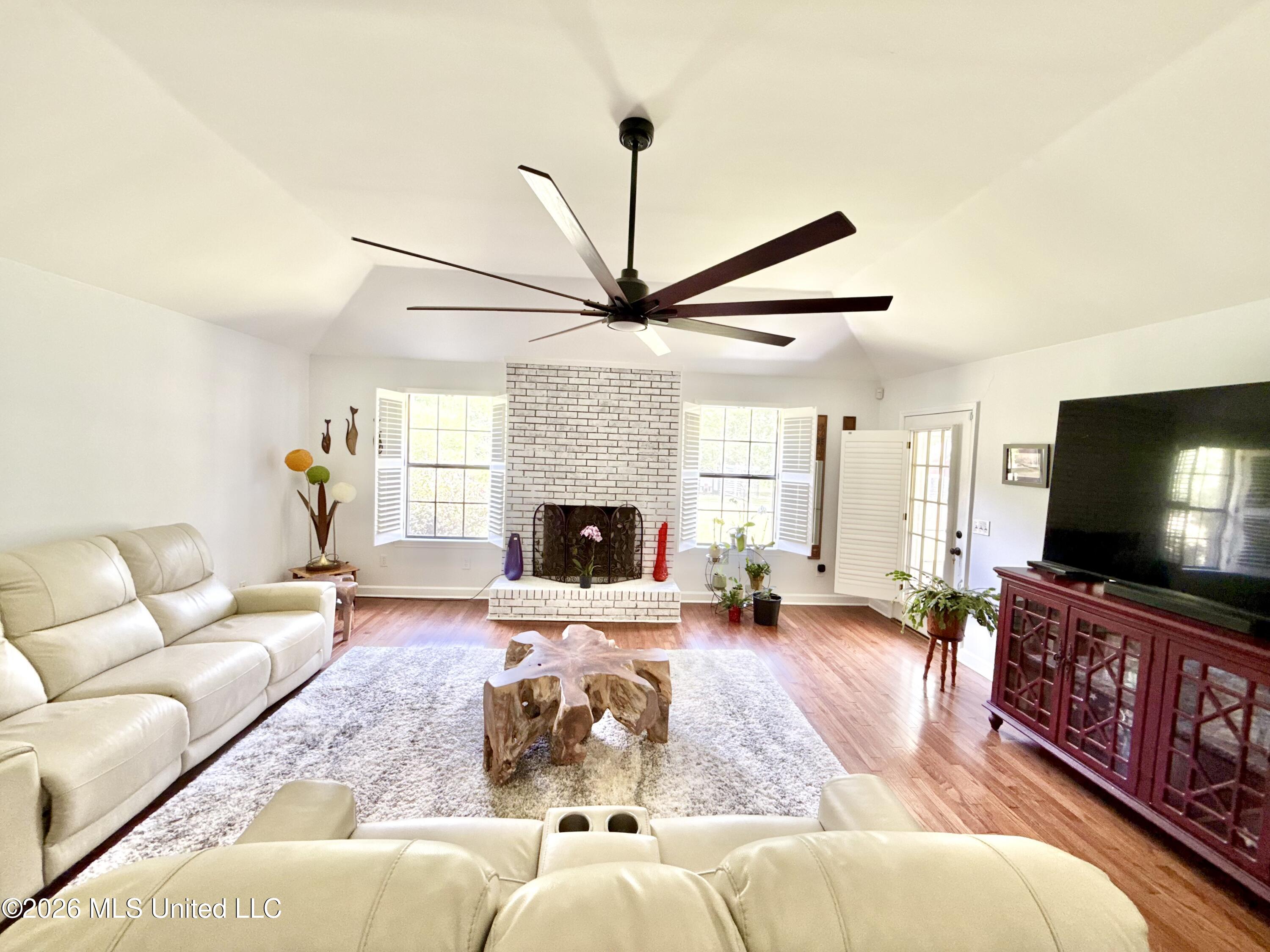 2078 Upton Road Property Photo 8