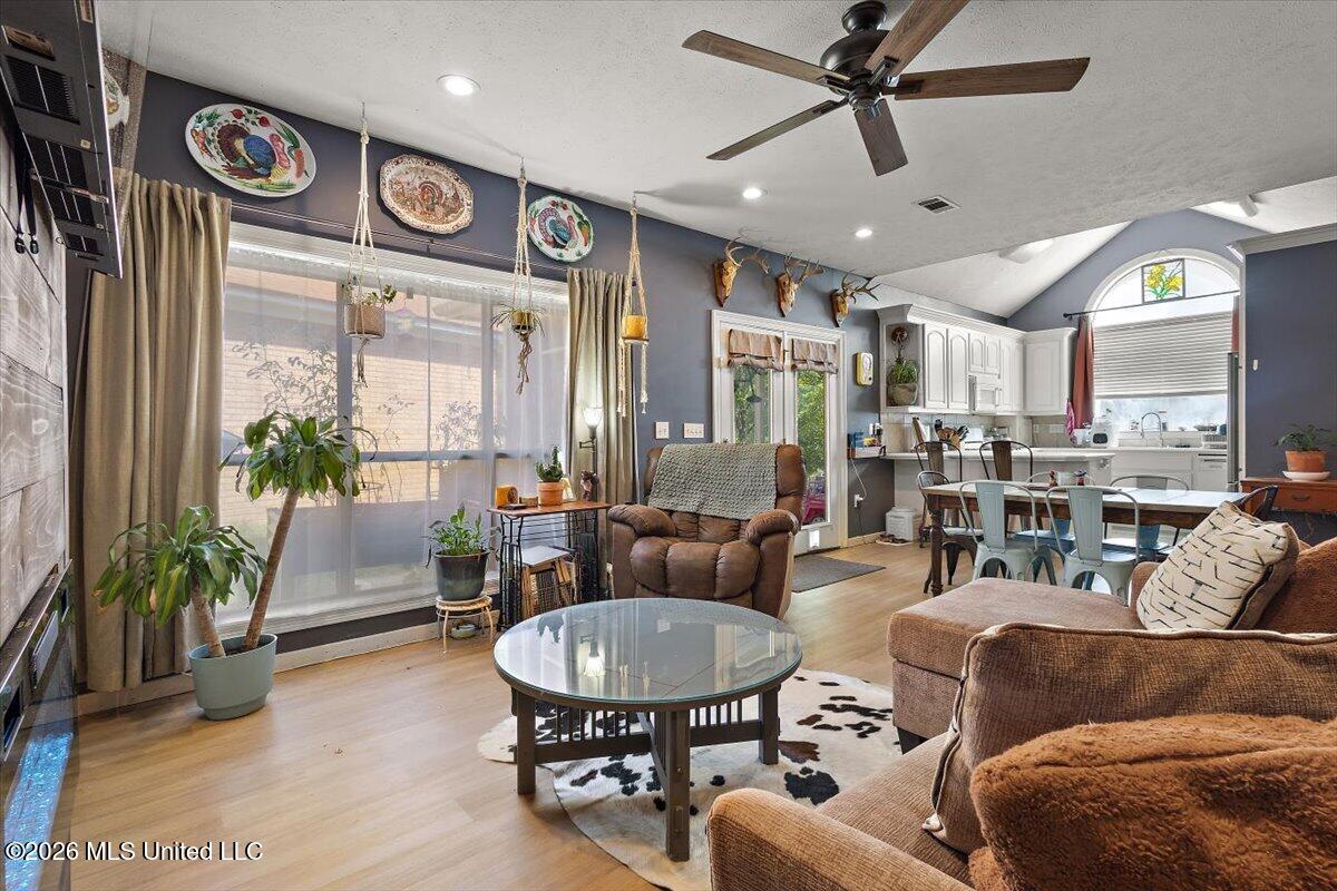 15 Ashland Avenue Property Photo 6