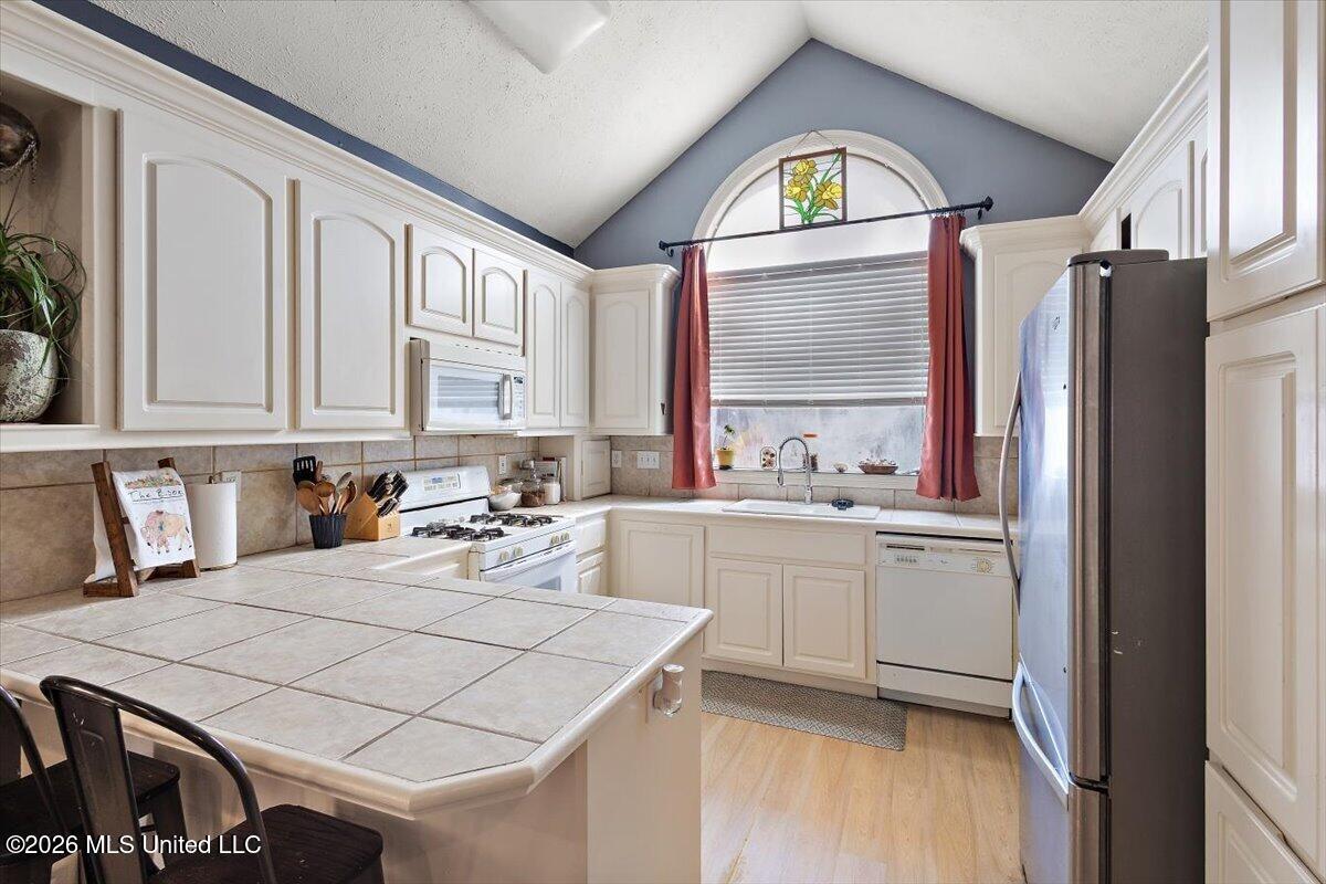 15 Ashland Avenue Property Photo 7