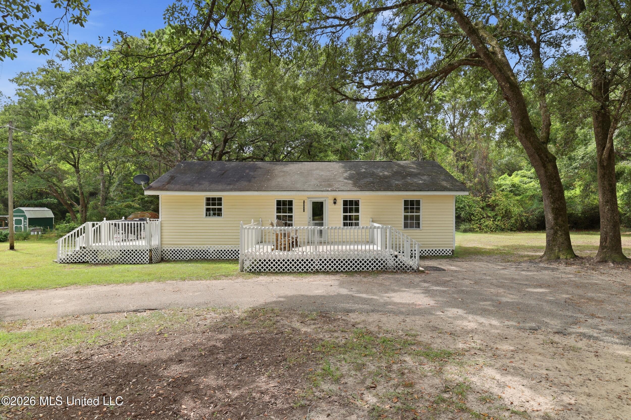 12111 Vidalia Road Property Photo 2