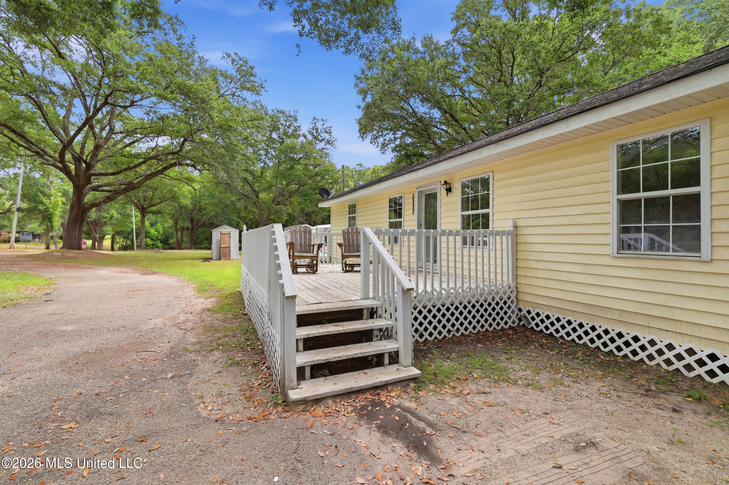 12111 Vidalia Road Property Photo 10