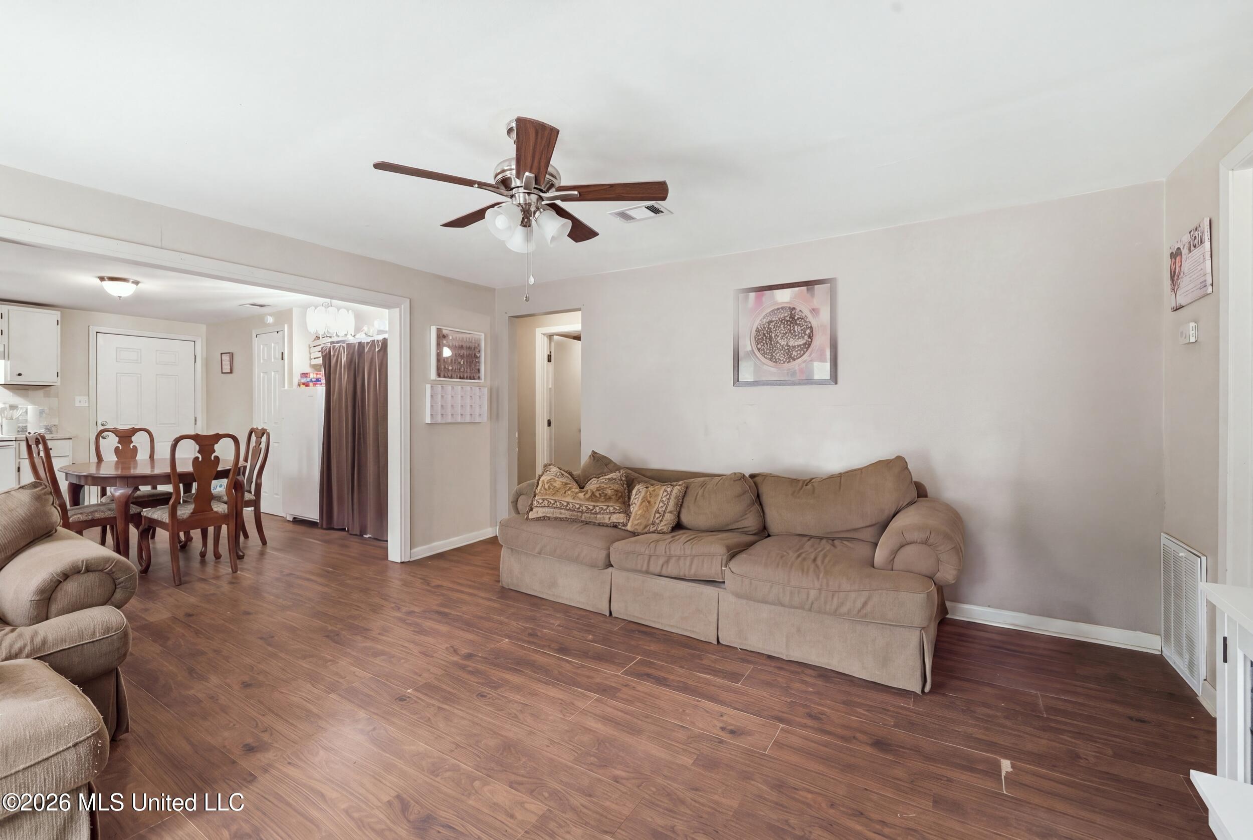 12111 Vidalia Road Property Photo 14