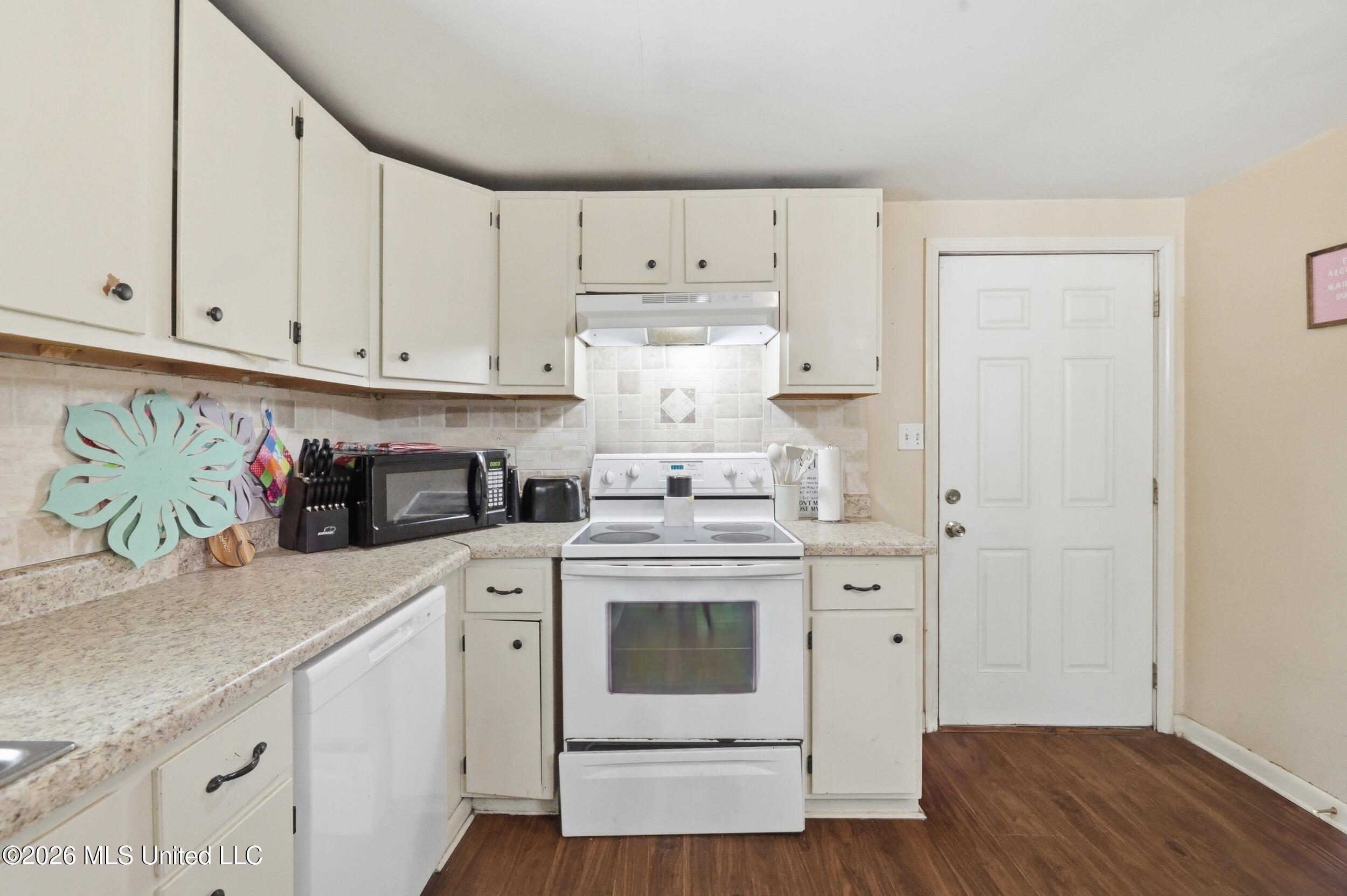 12111 Vidalia Road Property Photo 17