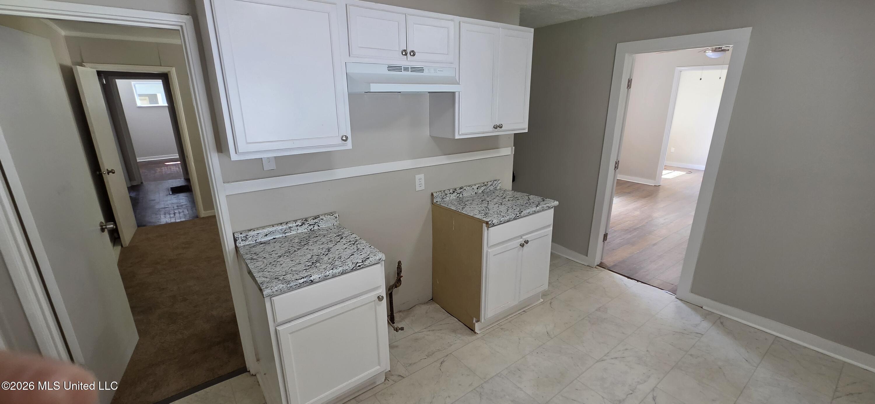 4223 Oakhill Drive Property Photo 10