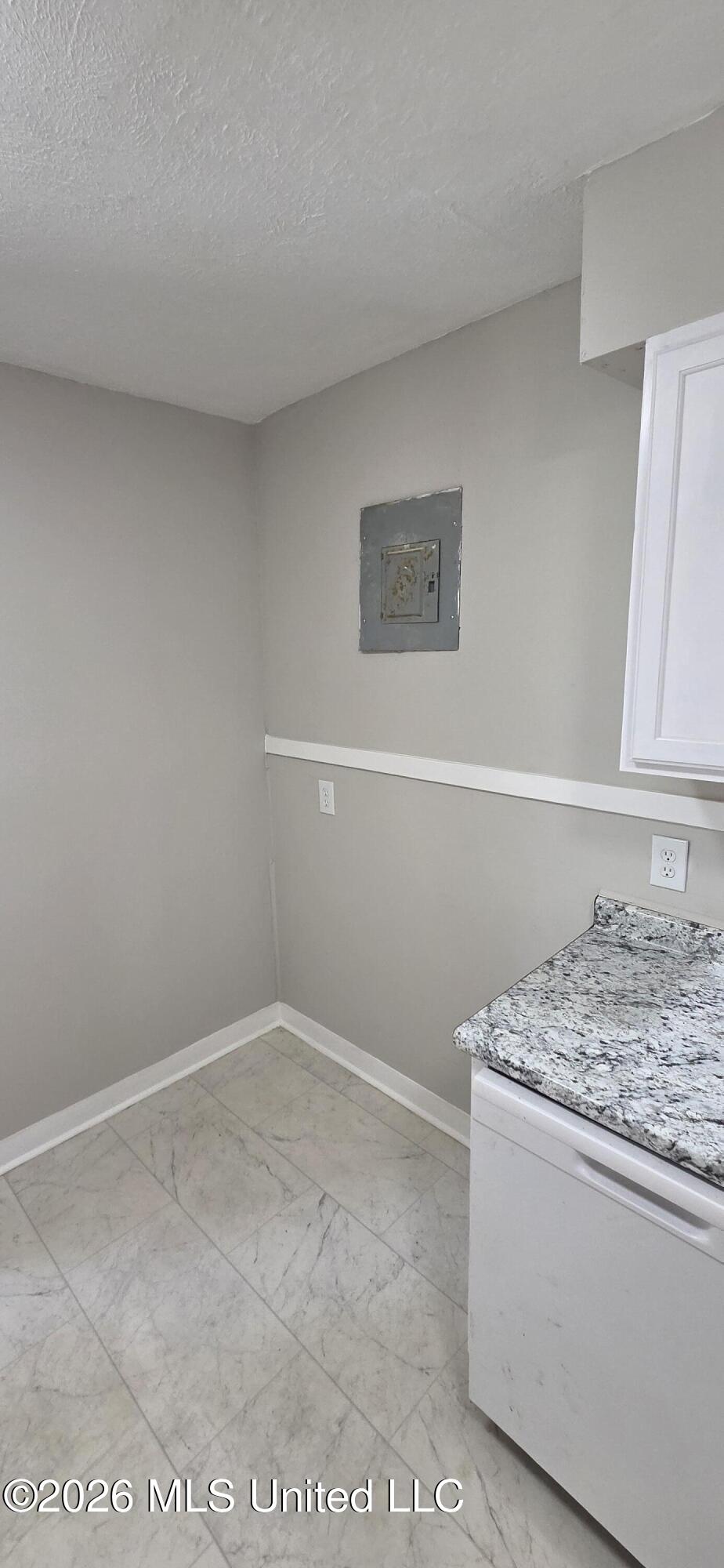 4223 Oakhill Drive Property Photo 13