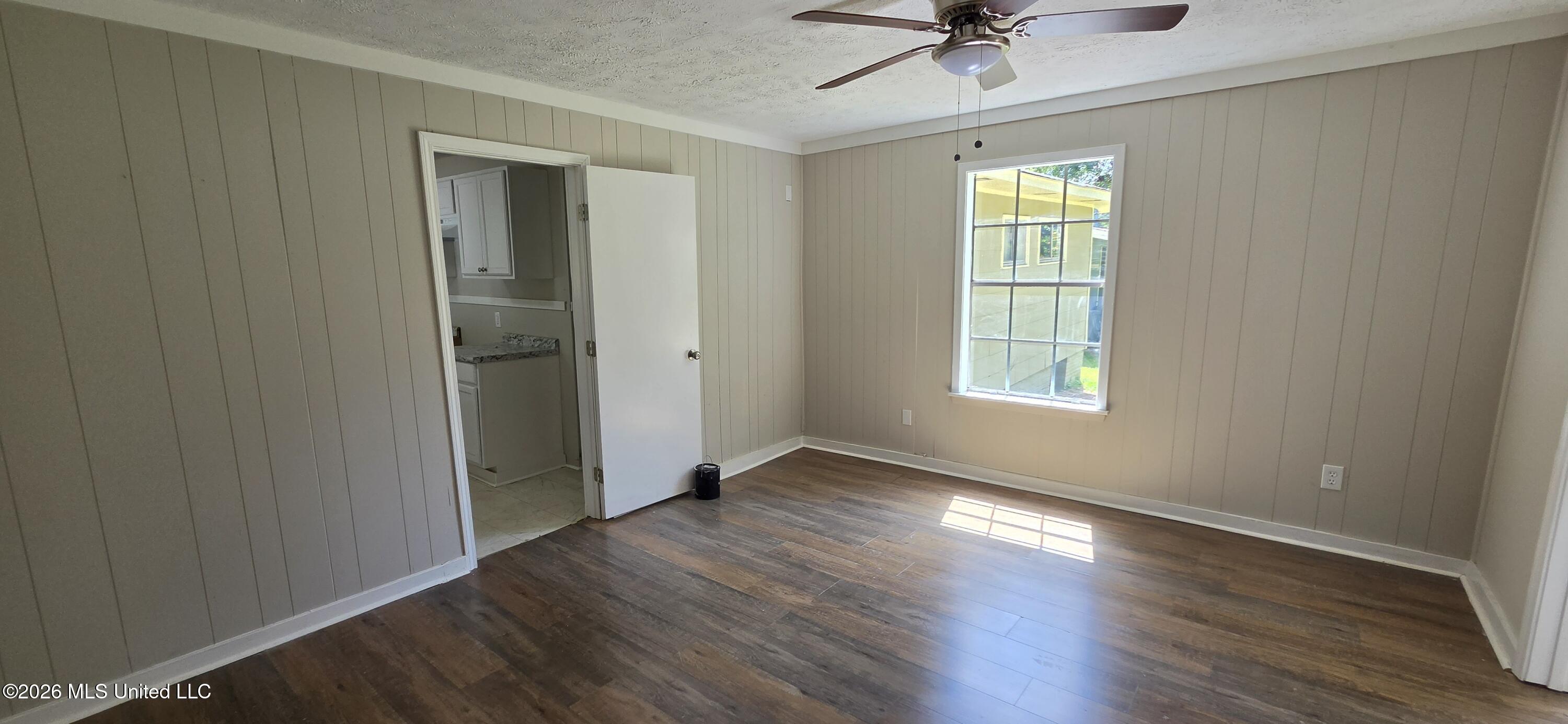 4223 Oakhill Drive Property Photo 20