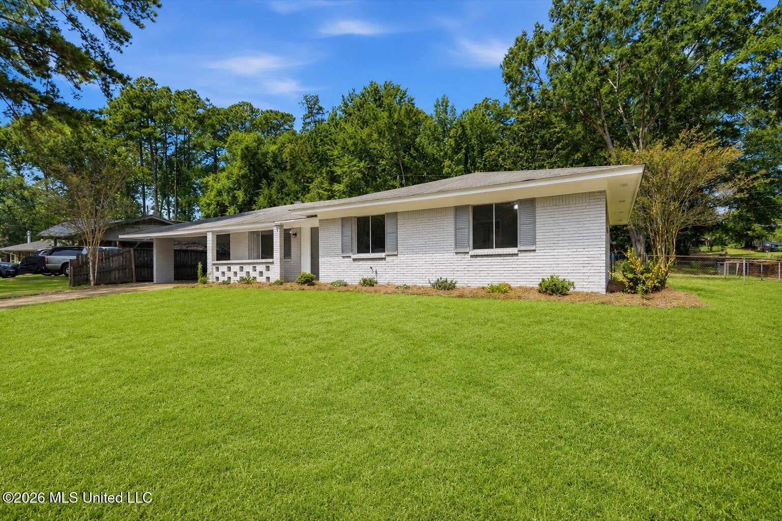 335 Saint Joe Boulevard Property Photo 1
