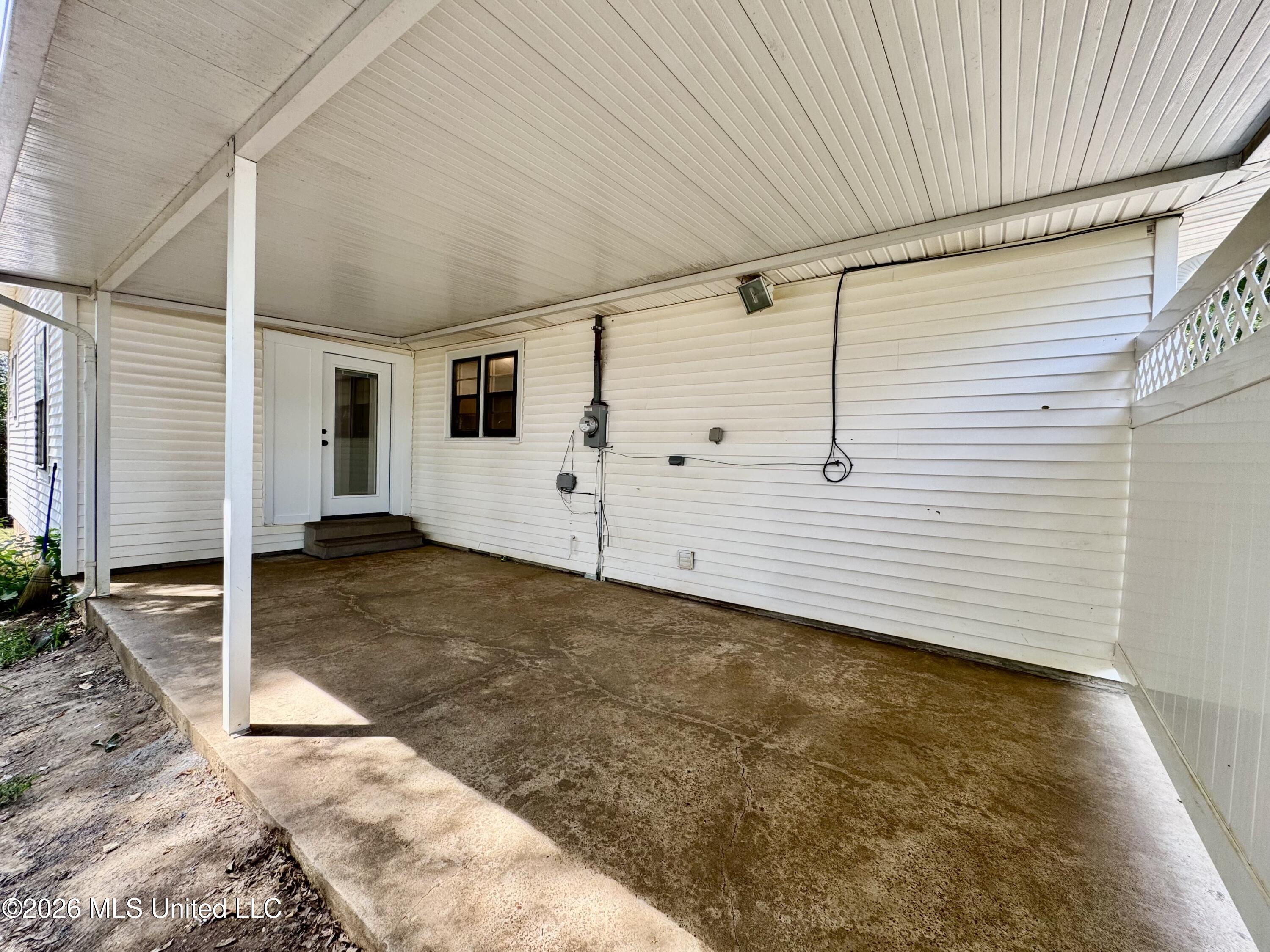 1216 W Main Street Property Photo 32