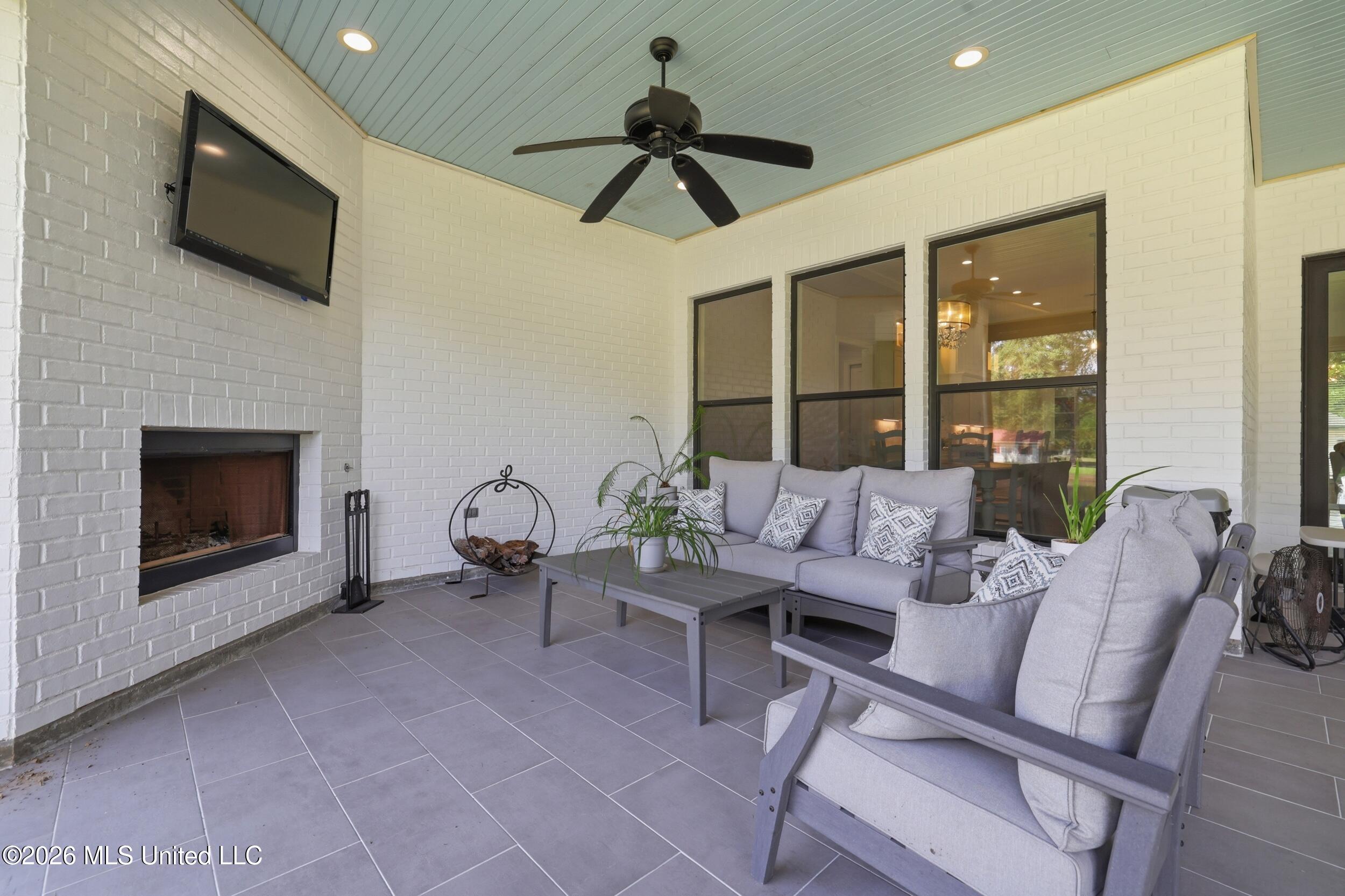 15 Legacy Drive Property Photo 56