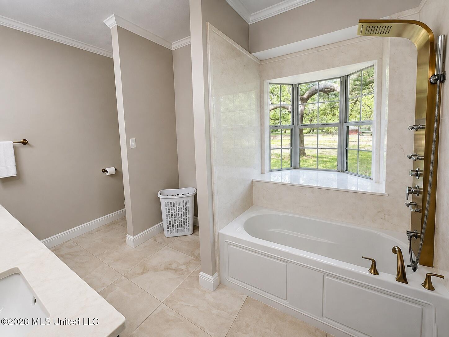 19009 Highway 613 Property Photo 38