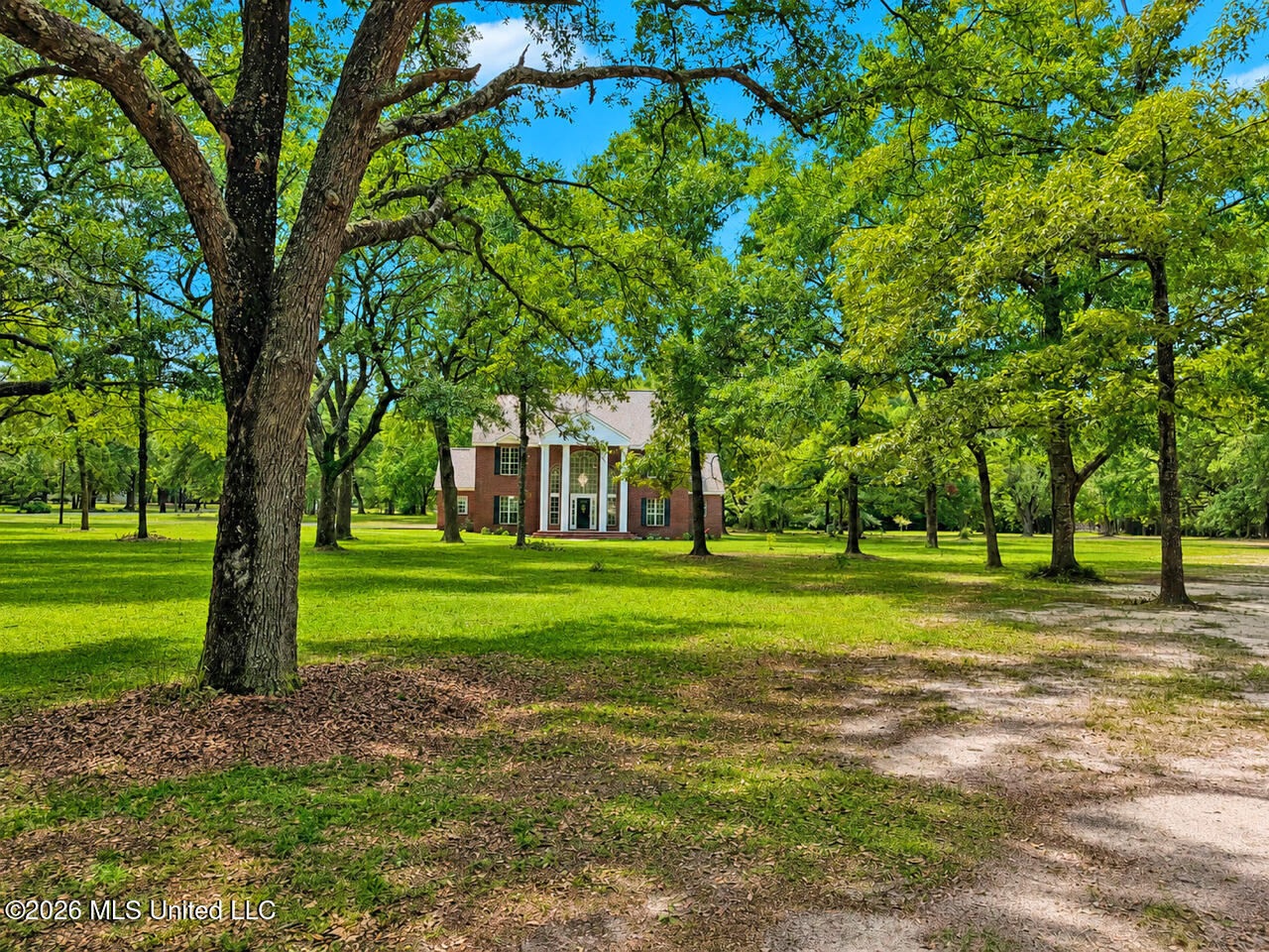 19009 Highway 613 Property Photo 55