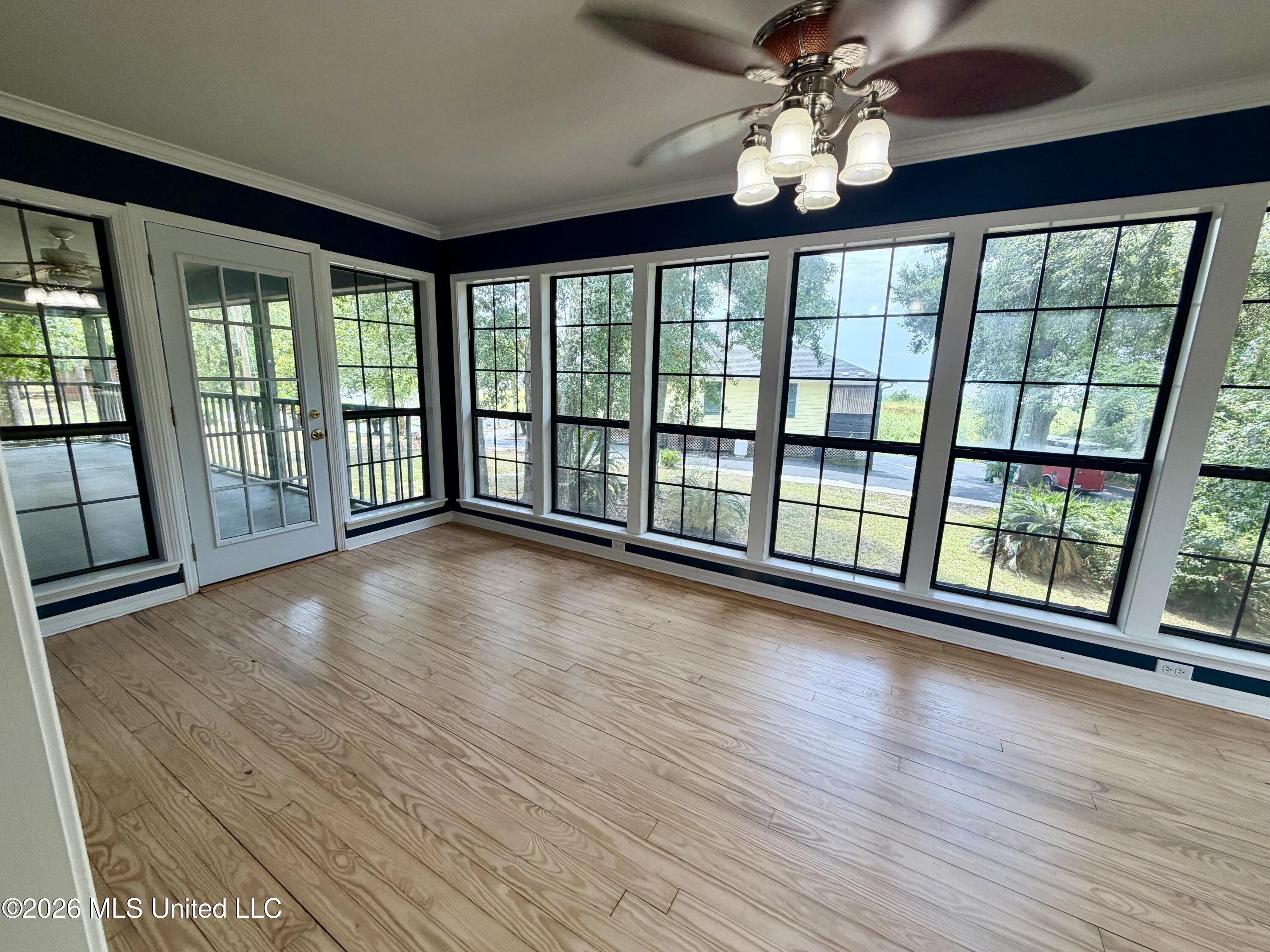 1523 Albacore Drive Property Photo 11