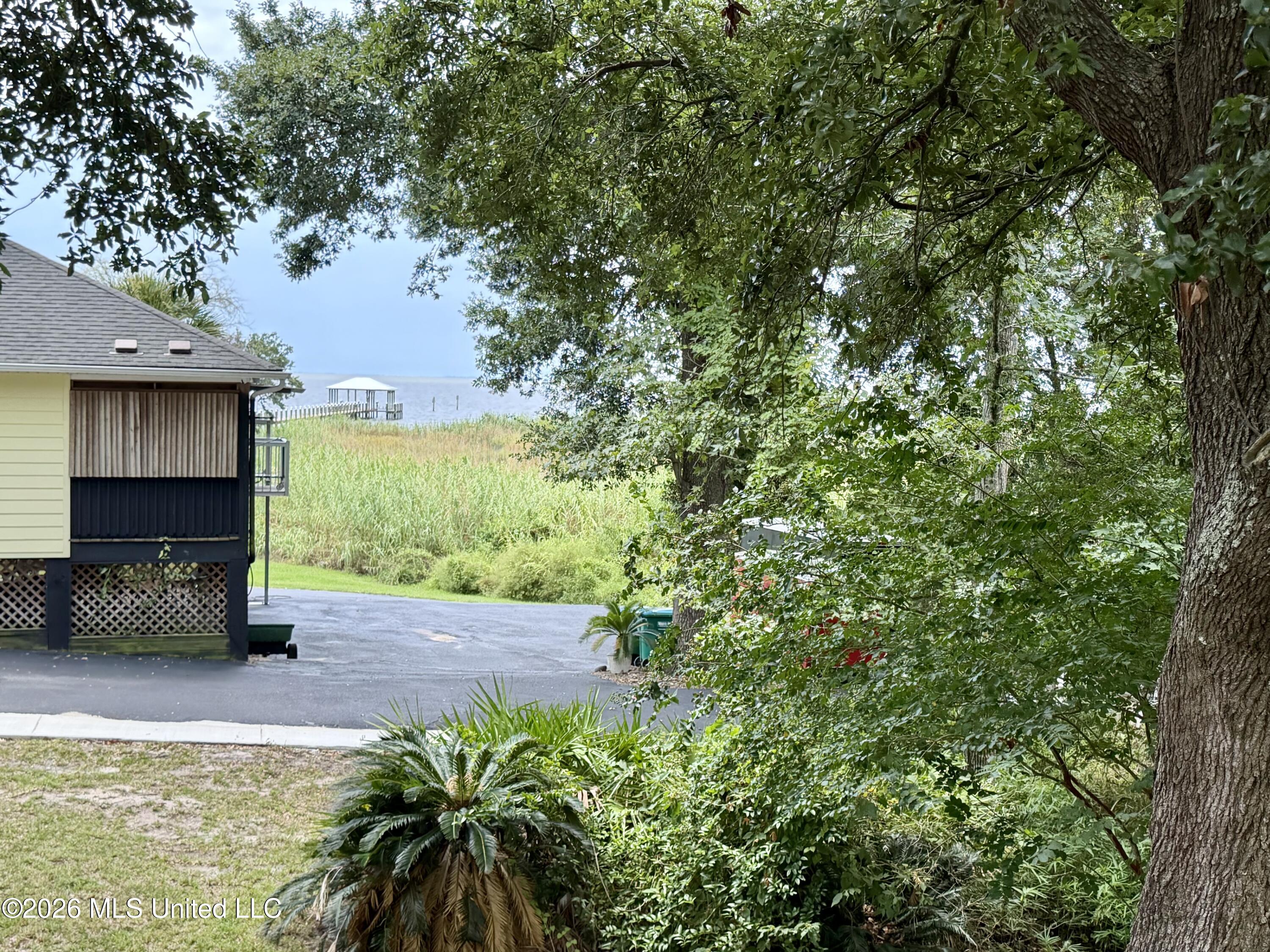 1523 Albacore Drive Property Photo 43