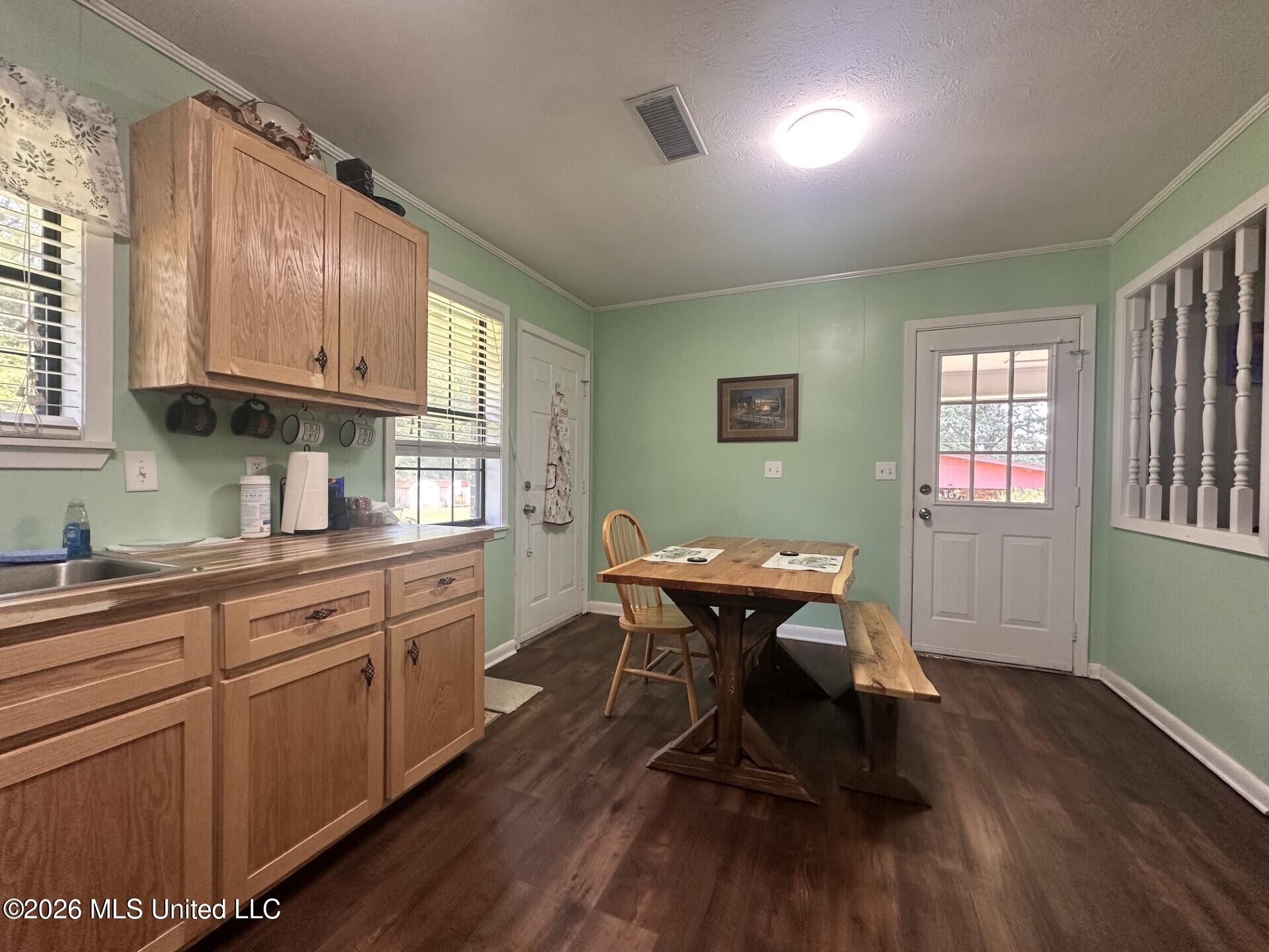 16850 E John C Stennis Drive Property Photo 13