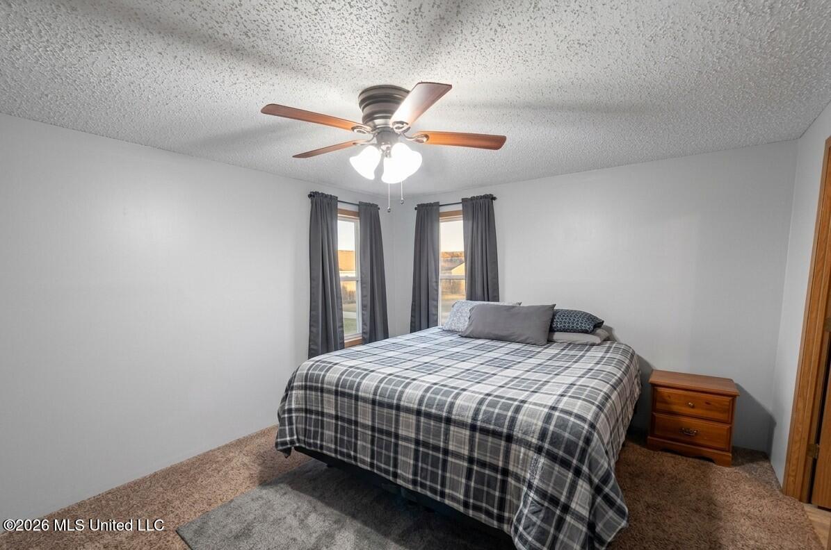 323 Burton Road Property Photo 7