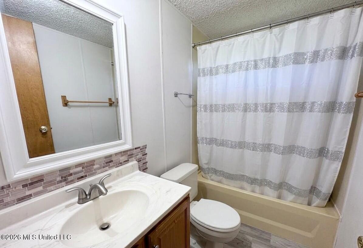 323 Burton Road Property Photo 8