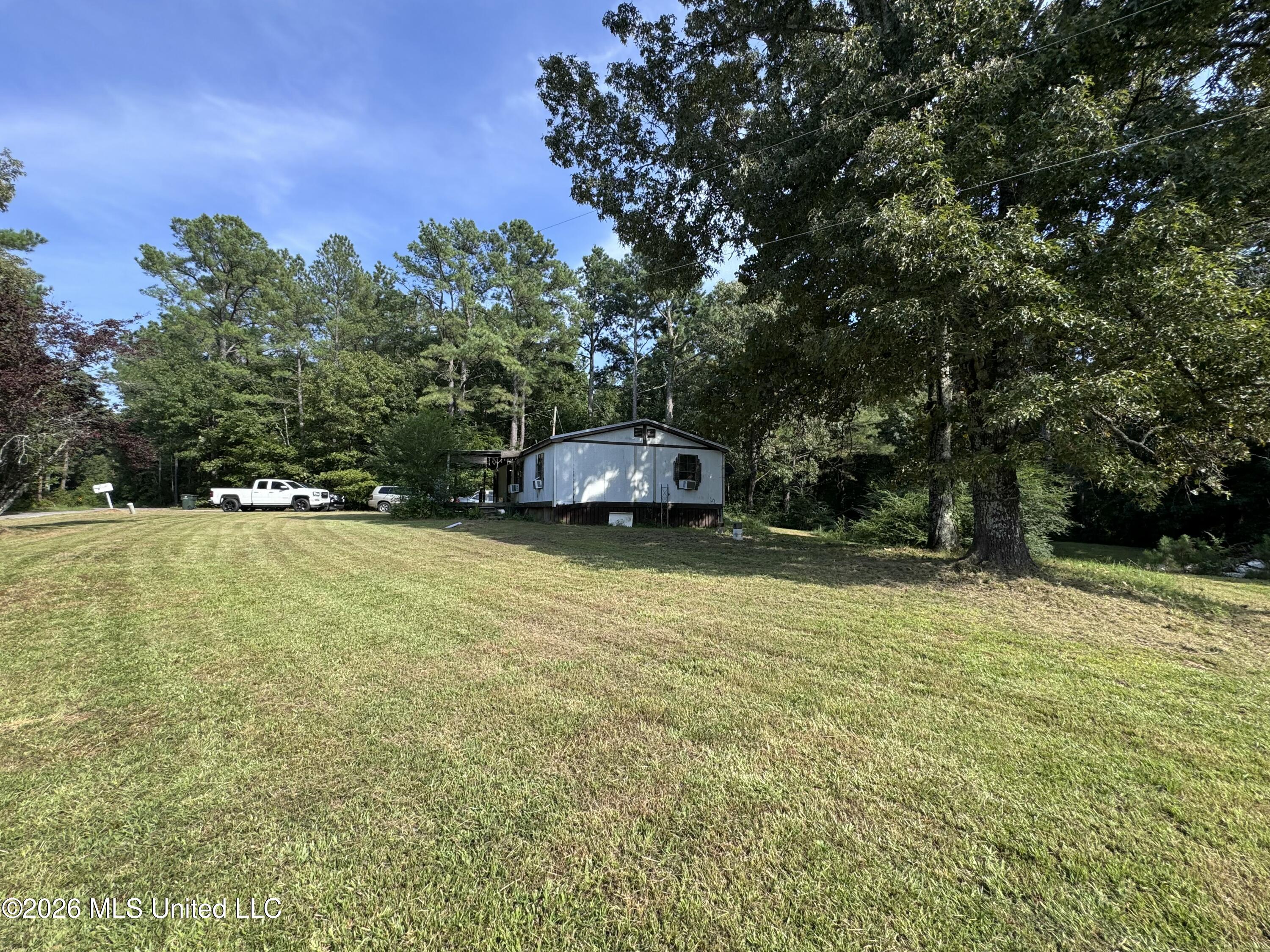 323 Burton Road Property Photo 13