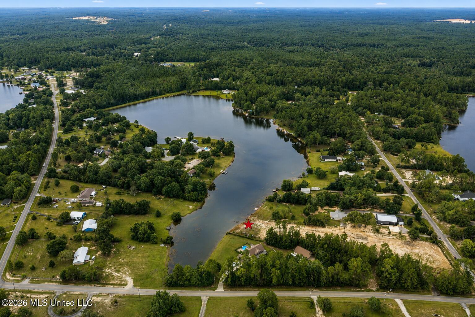 Twin Lakes Drive Property Photo 3