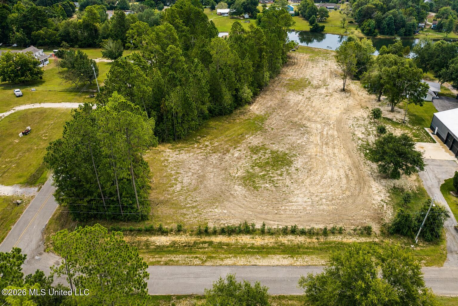 Twin Lakes Drive Property Photo 4