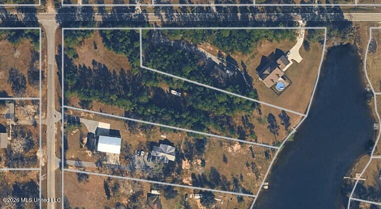 Twin Lakes Drive Property Photo 7