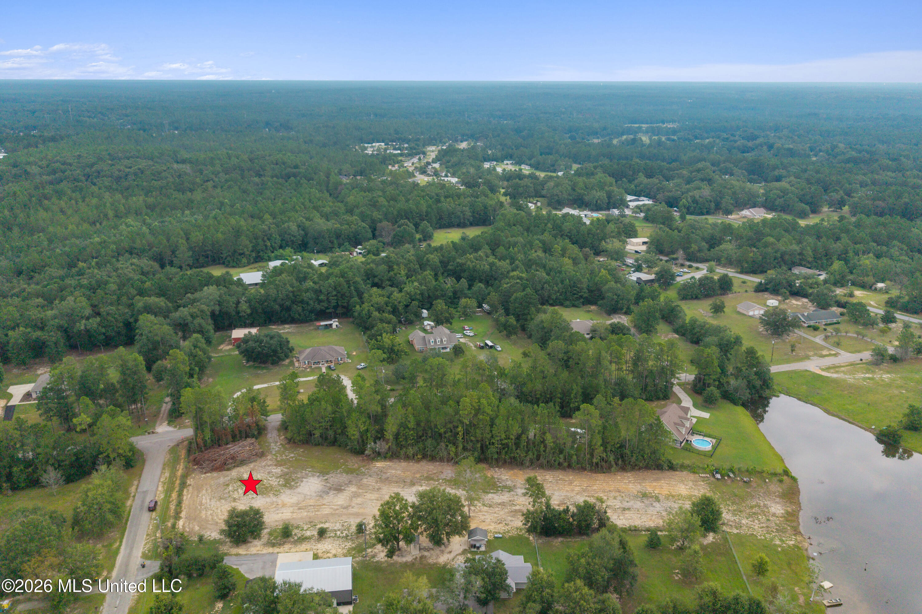 Twin Lakes Drive Property Photo 8