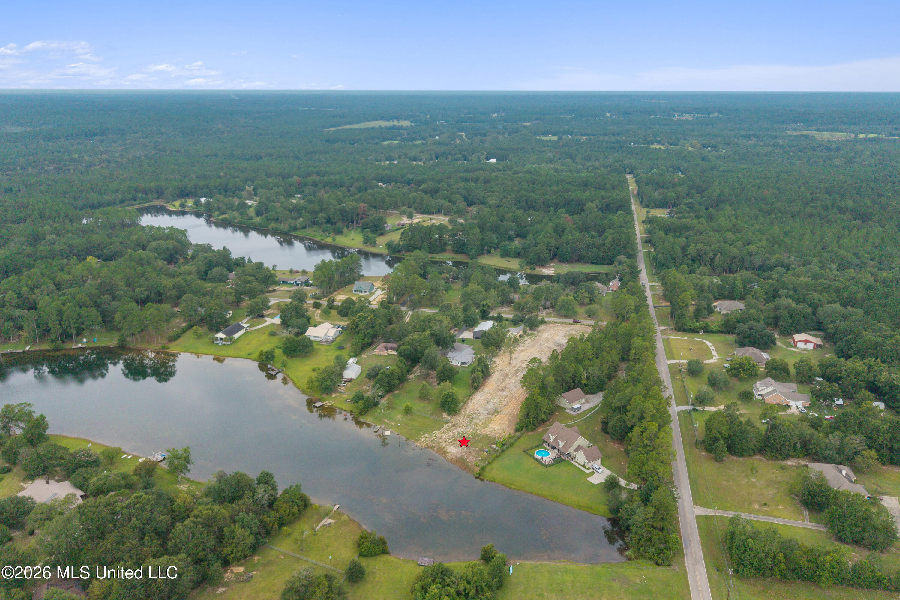 Twin Lakes Drive Property Photo 9