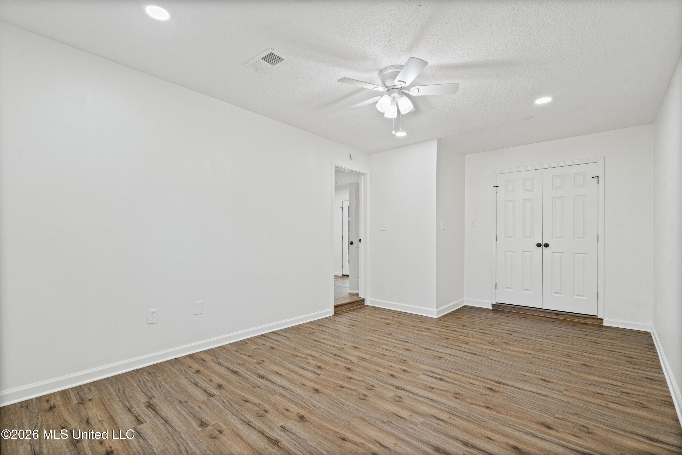 6370 Sandhurst Road Property Photo 14